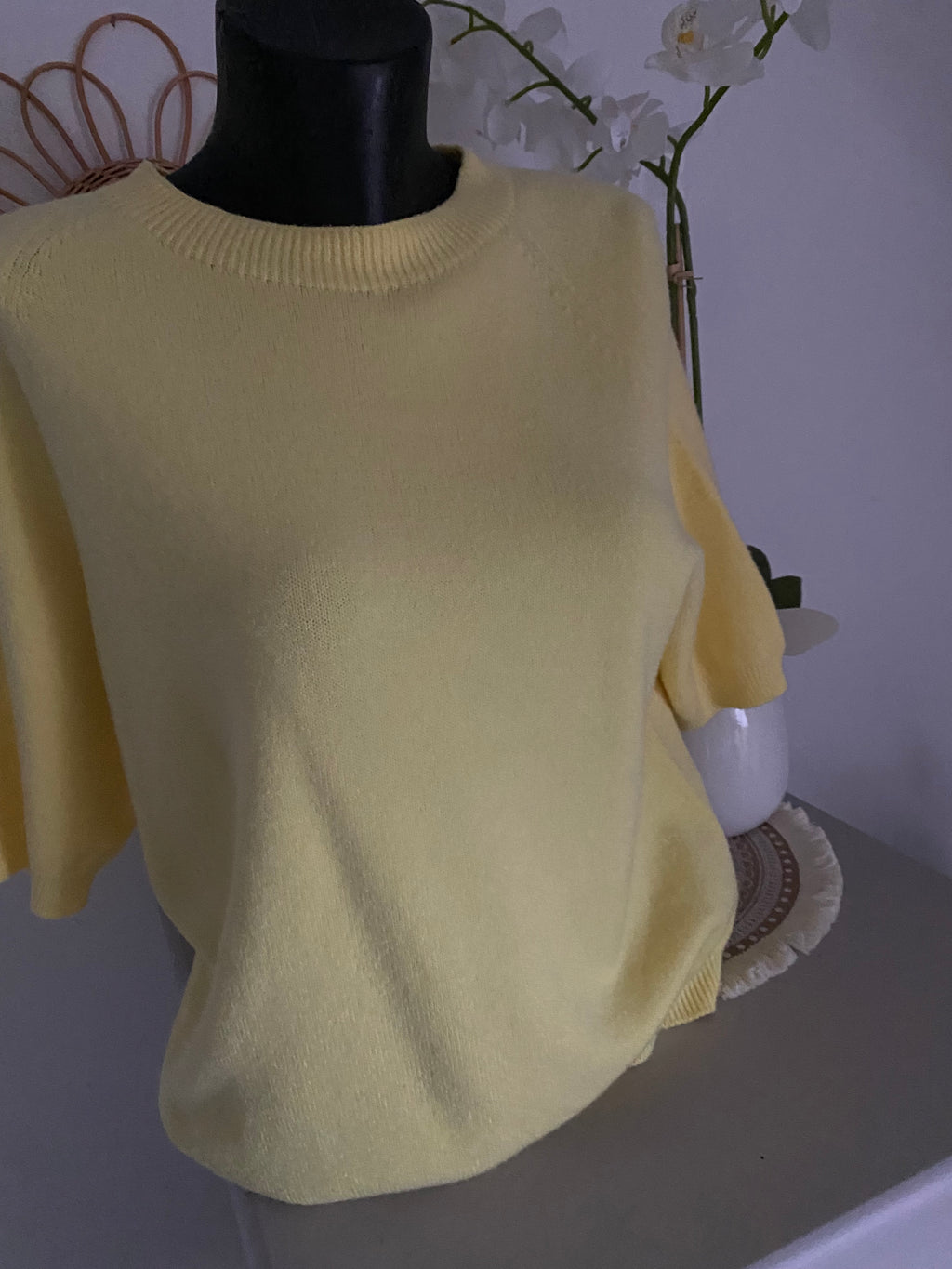PULL CORINNE MANCHES COURTES  JAUNE PALE  TU 36/42