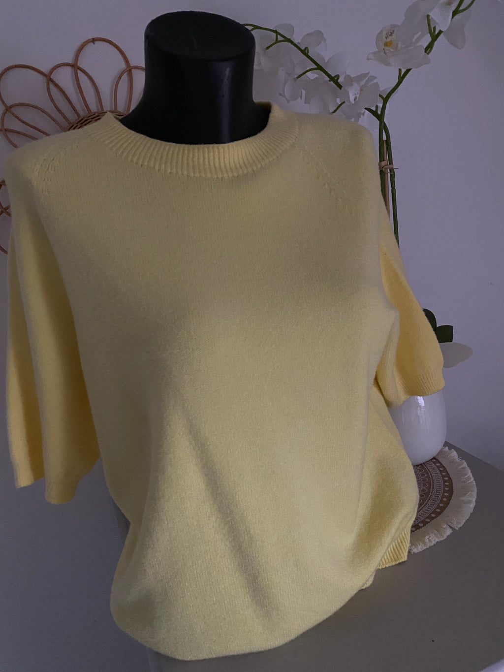 PULL CORINNE MANCHES COURTES  JAUNE PALE  TU 36/42