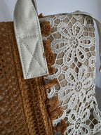 SAC CROCHET , ECRU ET CAMEL