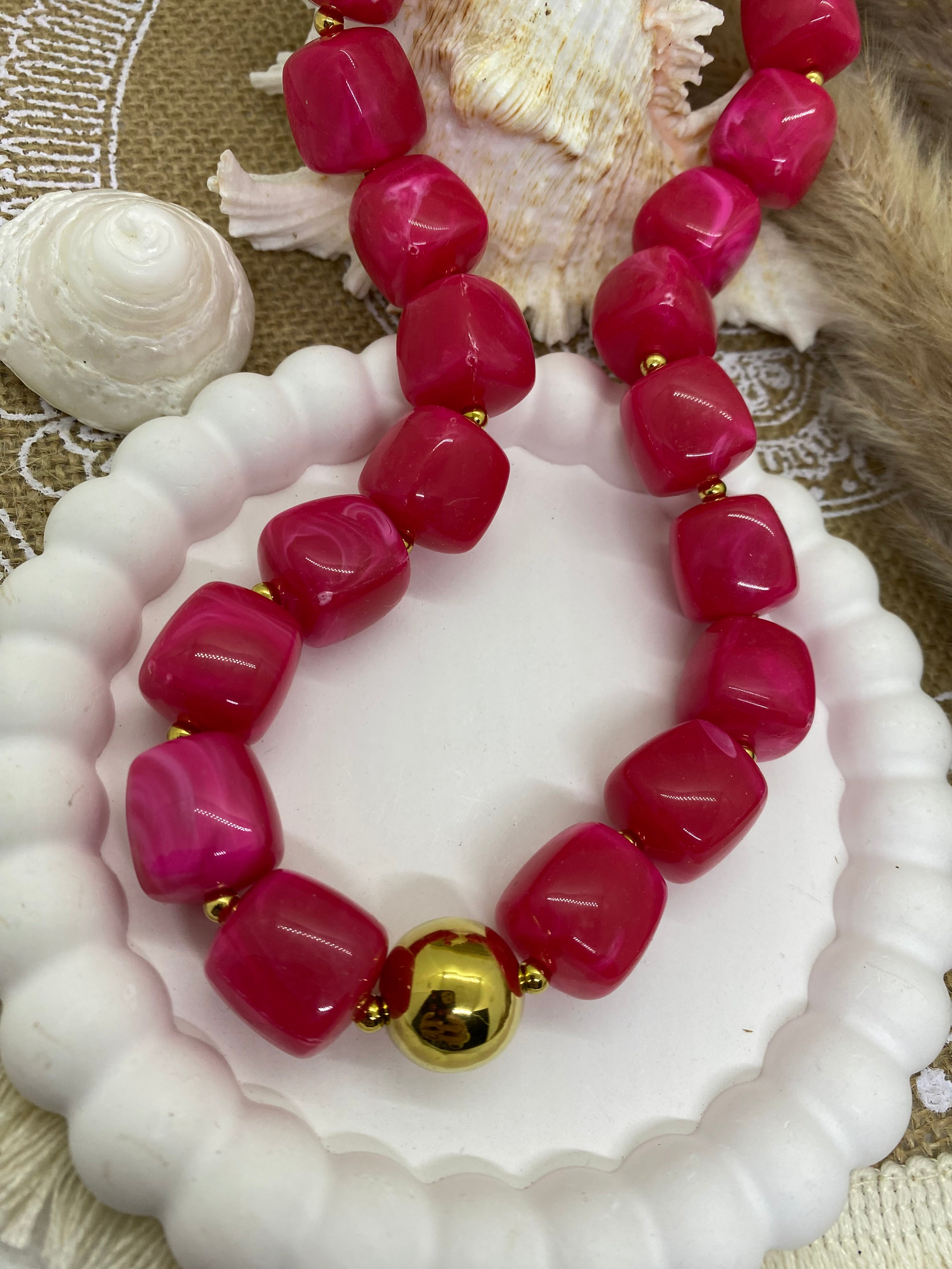 COLLIER RESINE POP CORN FUSHIA