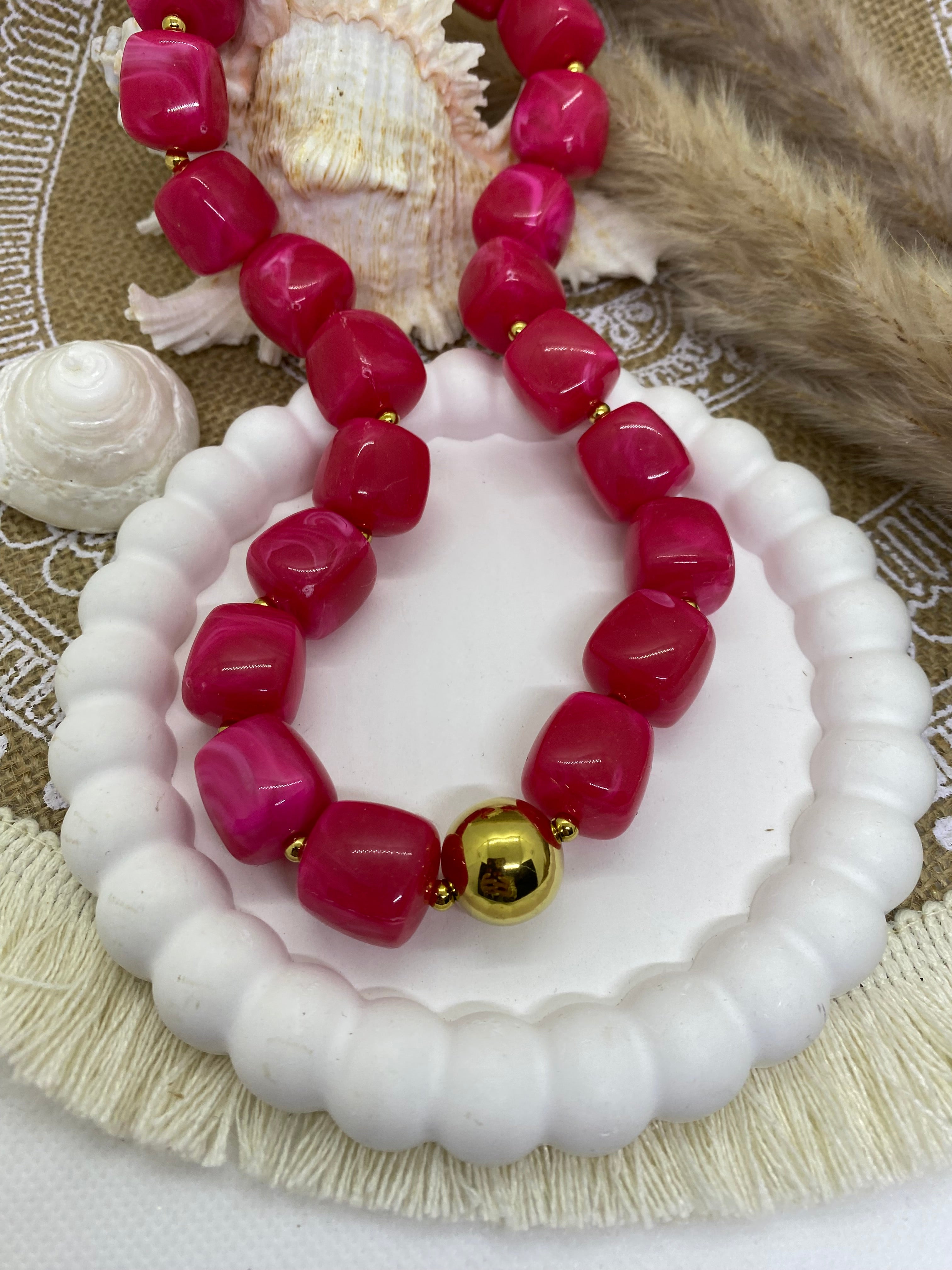 COLLIER RESINE POP CORN FUSHIA