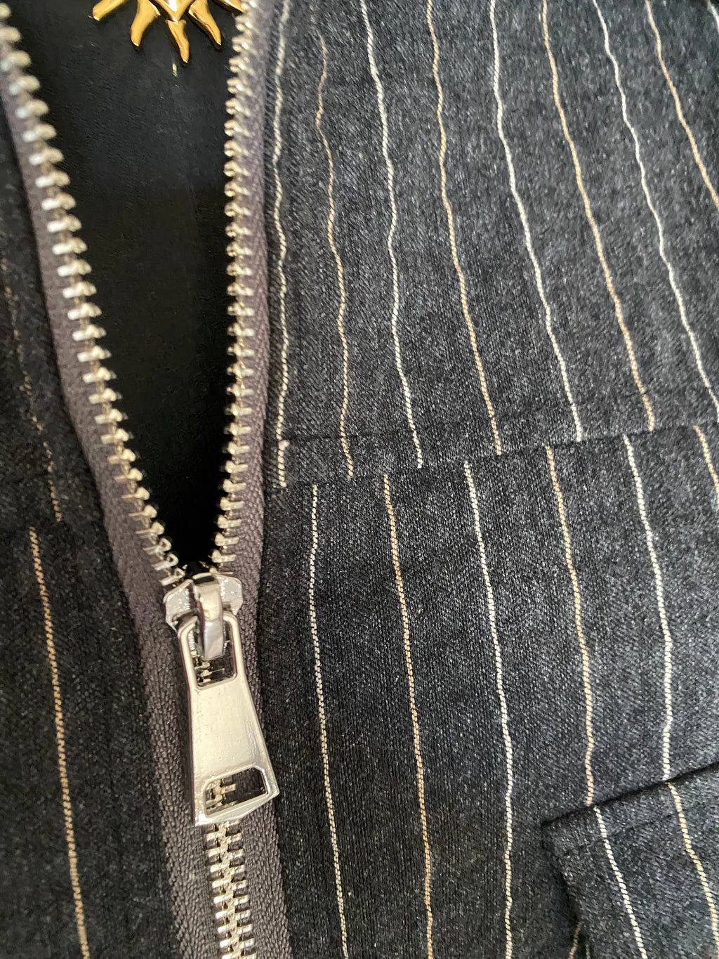 VESTE FINES RAYURES GRIS ENTRACYTHE TU 36/44