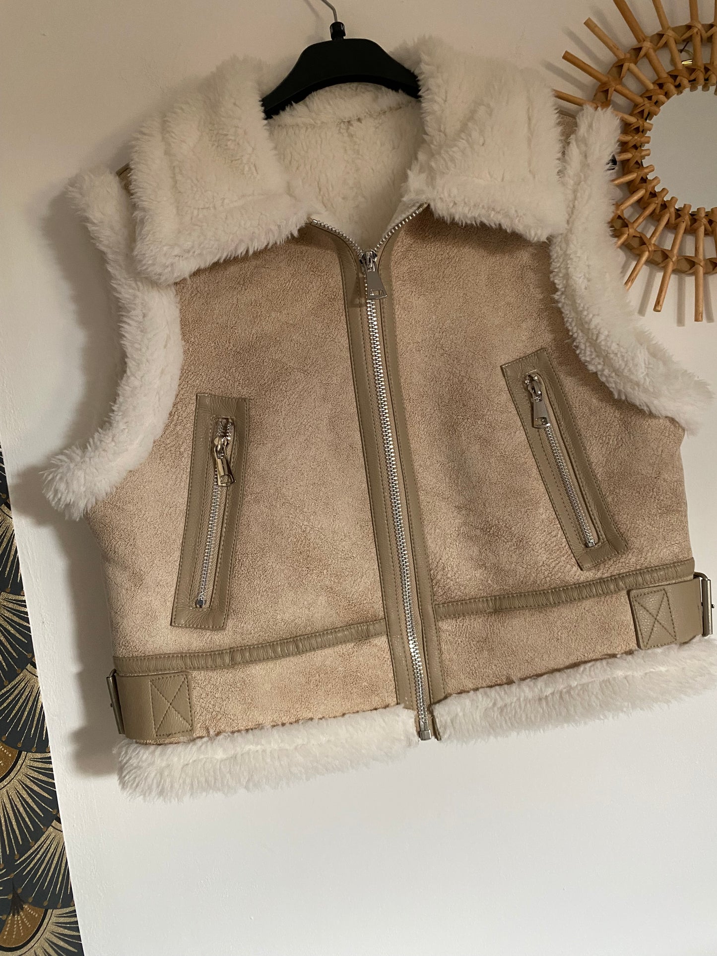 VESTE DESY  TAILLE M OU L