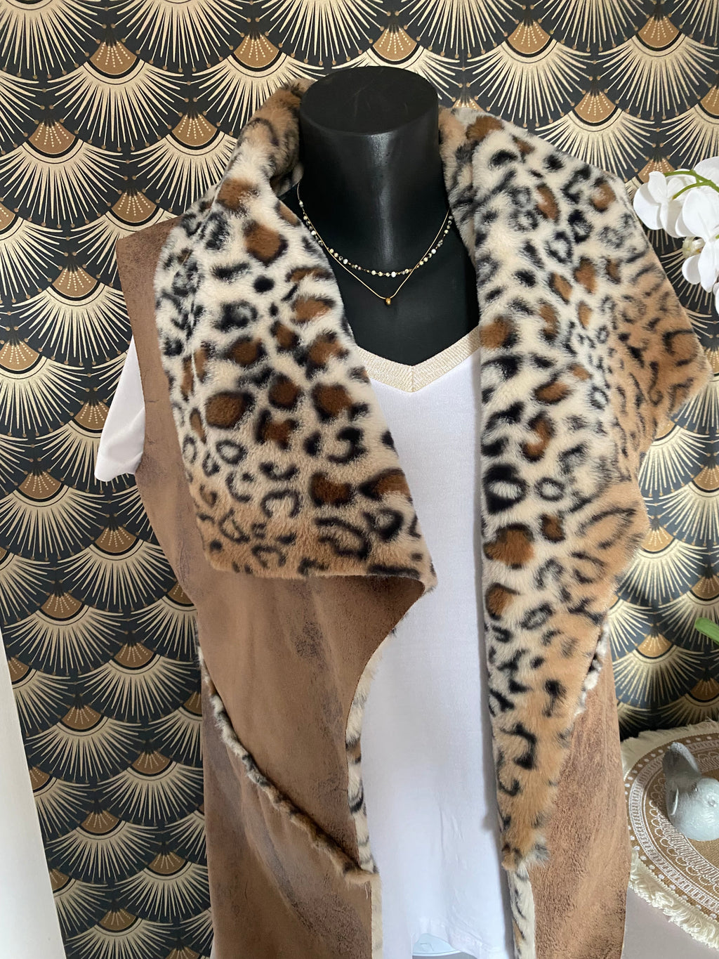 VESTE SANS MANCHE LEOPARD CAMEL   36/42 petit 44