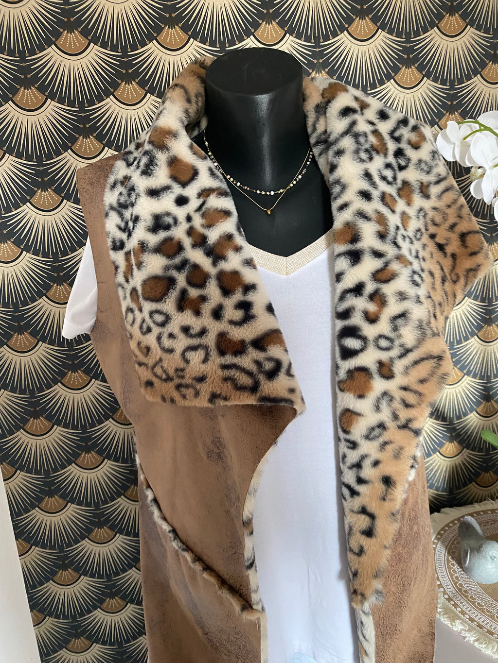 VESTE SANS MANCHE LEOPARD CAMEL   36/42 petit 44