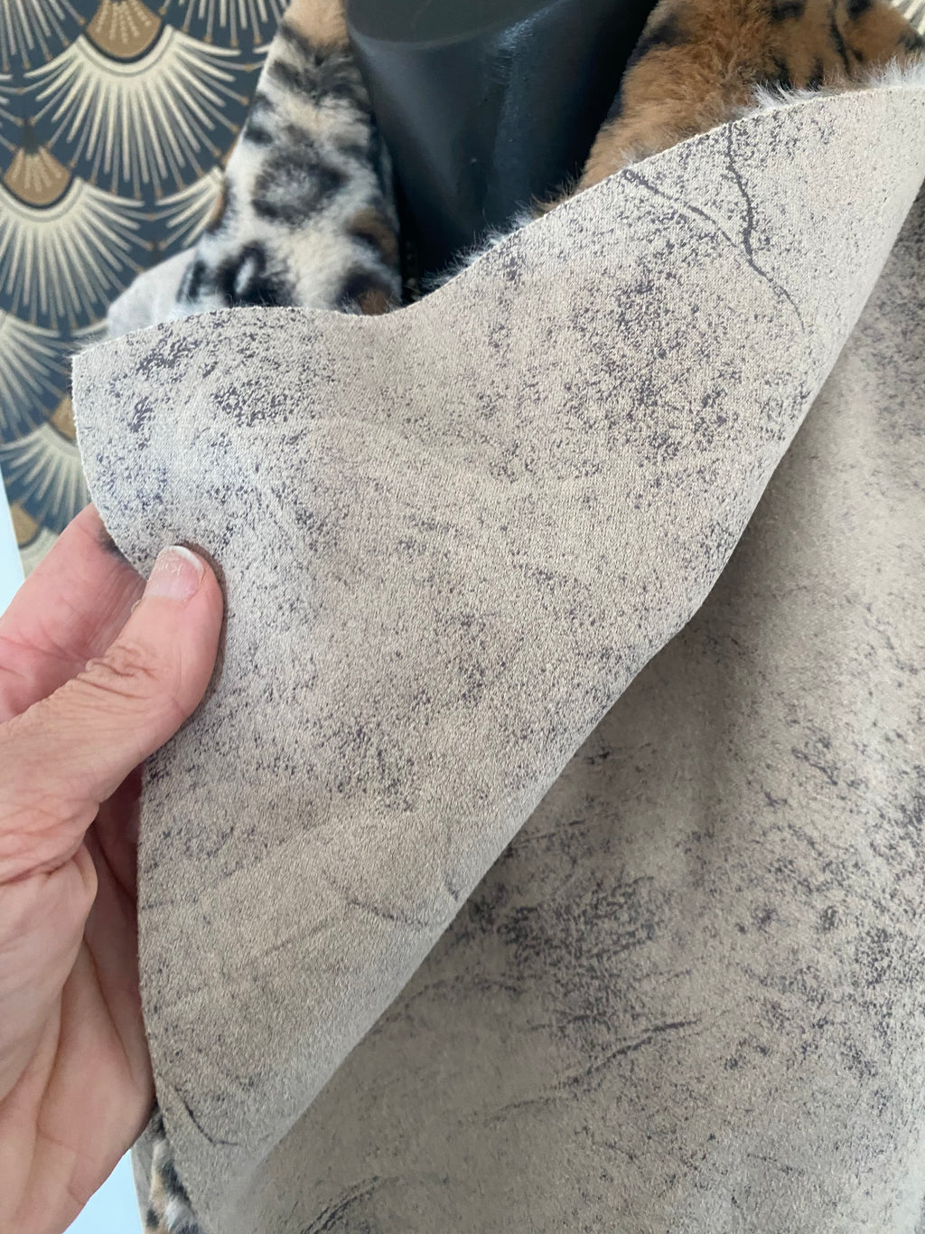 VESTE SANS MANCHE LEOPARD ECRU    36/42 petit 44