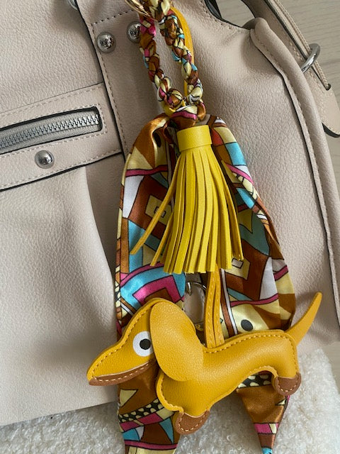 SAC:  PORTE CLES DE SAC          MOTIF CHIEN         12 COLORIS DIFFERENTS