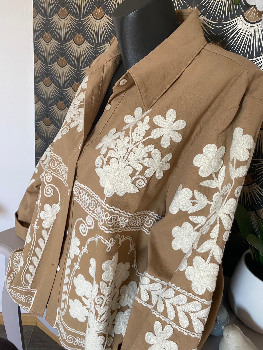 VESTE BRODEE KEZY CAMEL ET ECRU  TU M/L
