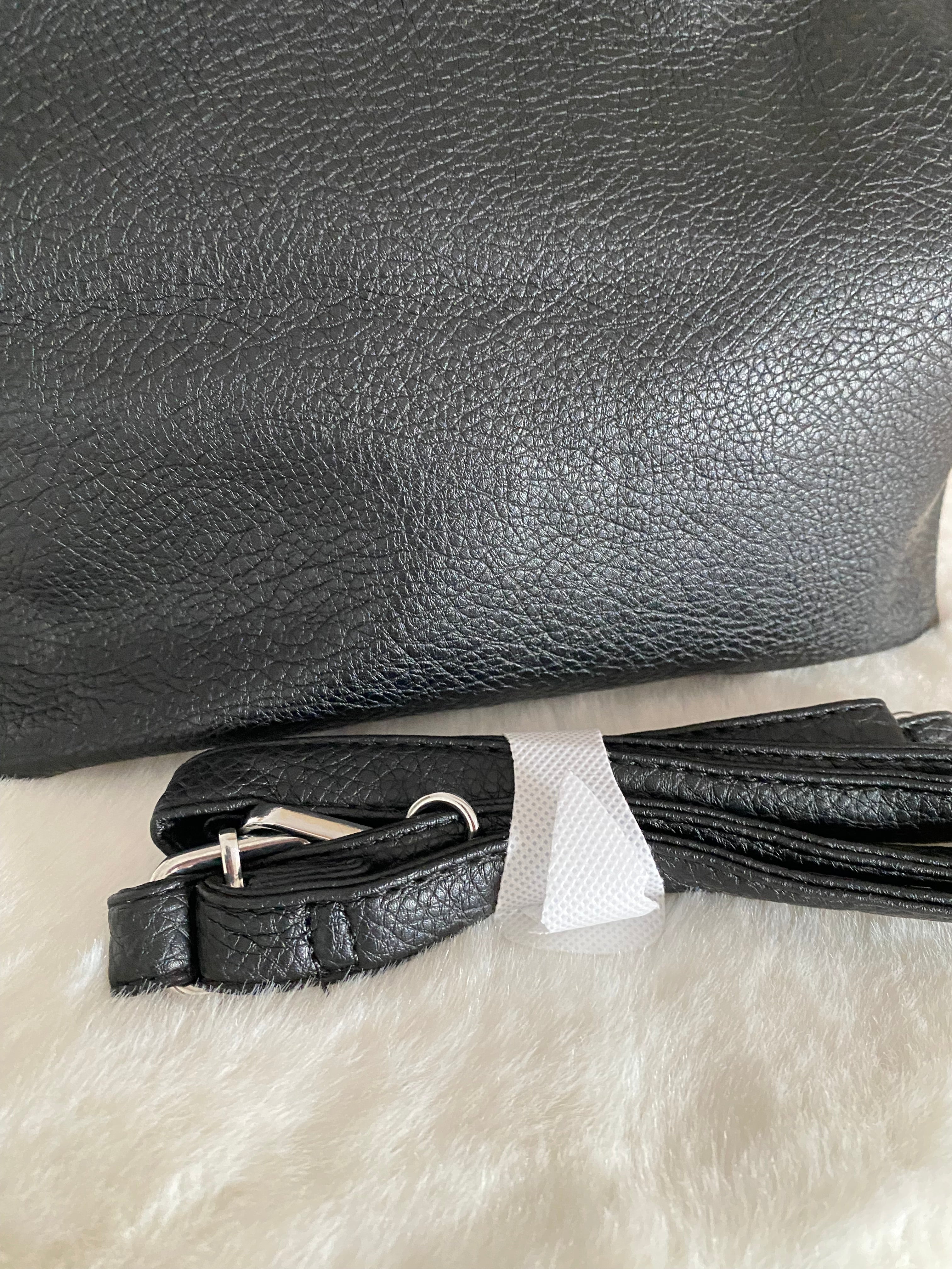 SAC  A MAIN GOUTTE NOIR