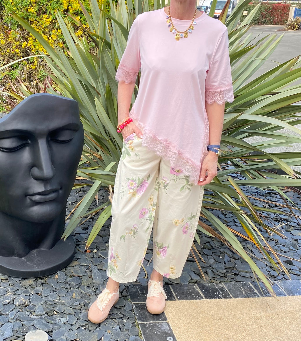 PANTALON FLEURI  TAILLE S/M OU ML