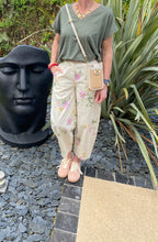PANTALON FLEURI  TAILLE S/M OU ML