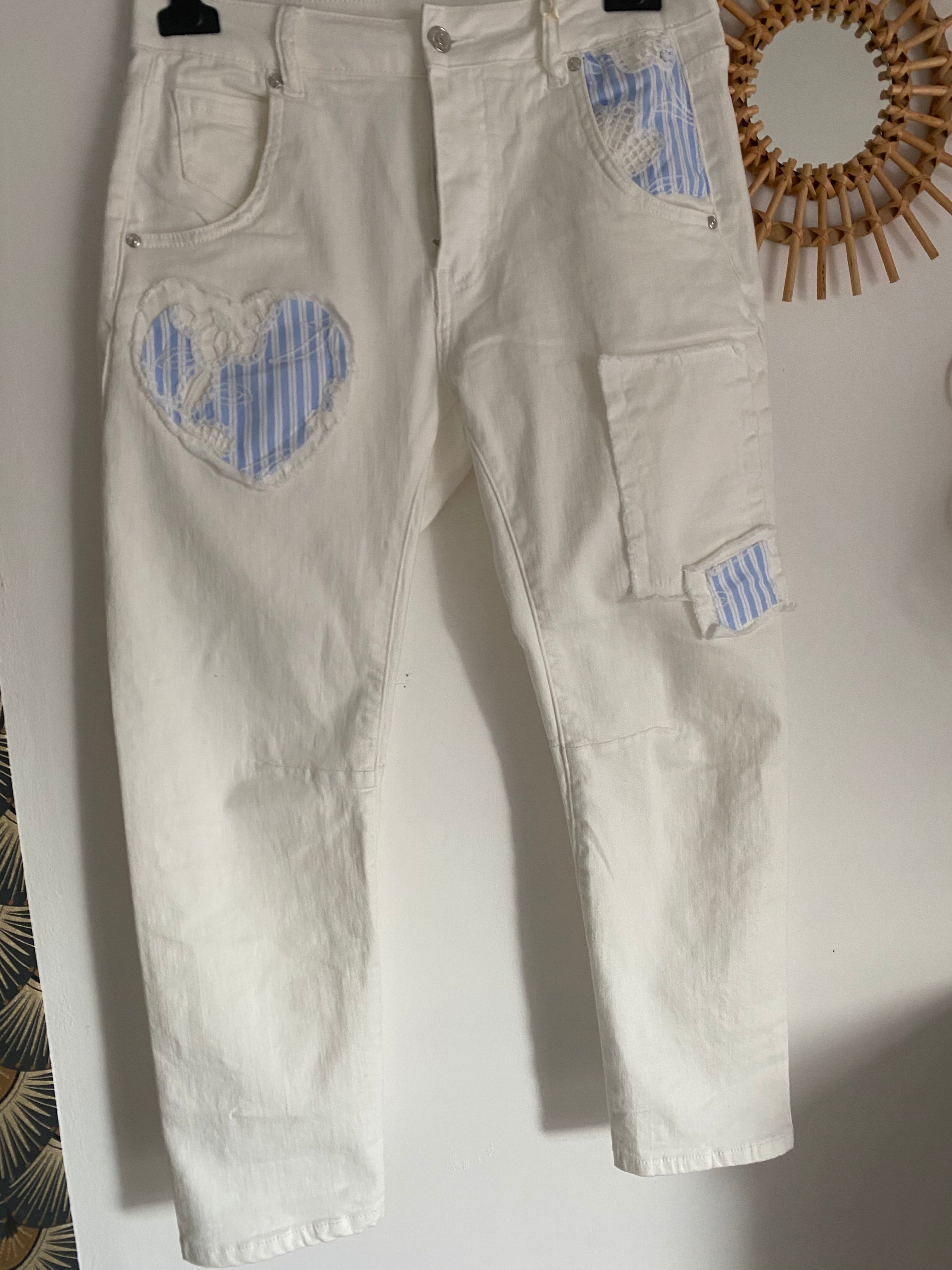 PANTALON JEAN BLANC COEUR  TAILLES :S/M/L