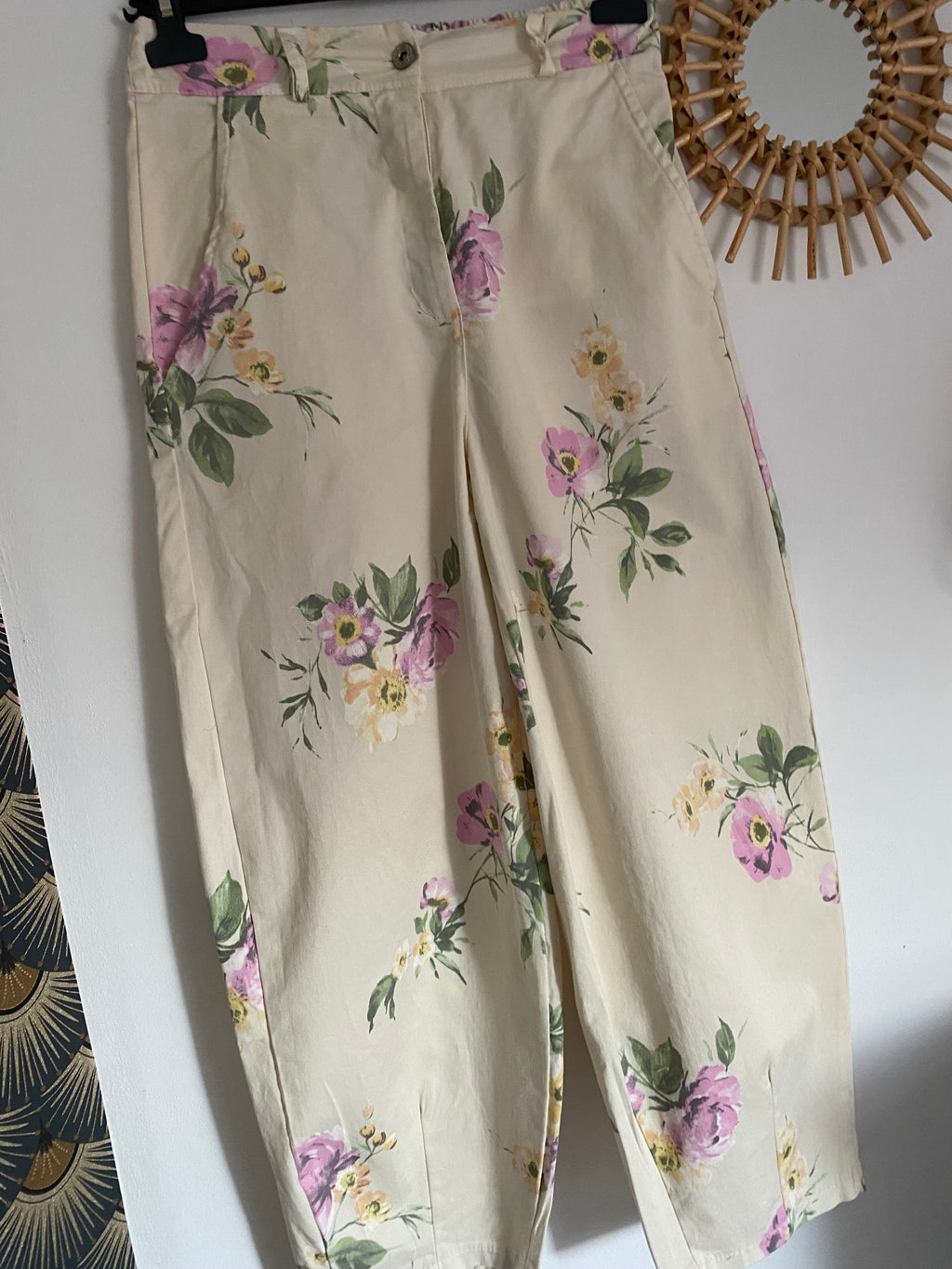PANTALON FLEURI  TAILLE S/M OU ML