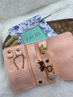 SAC RANGE BIJOUX  EN SUEDINE ROSE