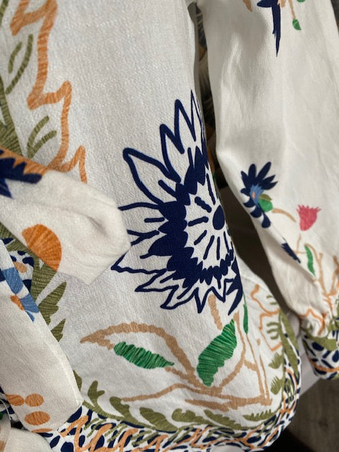 BLOUSE FLEURS AVEC NOEUDS  36/40 PETIT 42   5 COULEURS