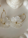 BOUCLES D'OREILLES CREOLES FLEURS NACRE