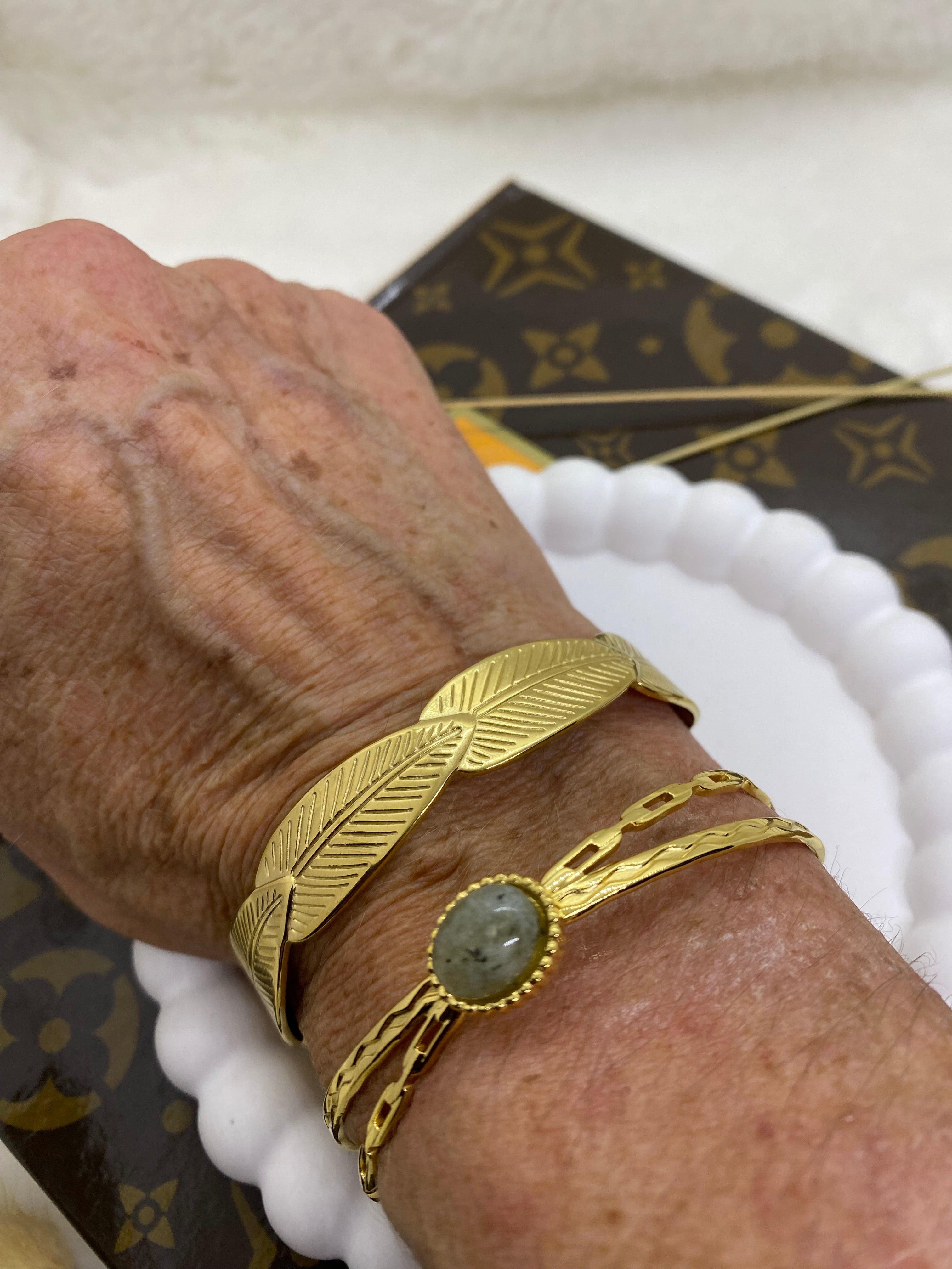 BRACELET MANCHETTE FEUILLE  ACIER INOXYDABLE