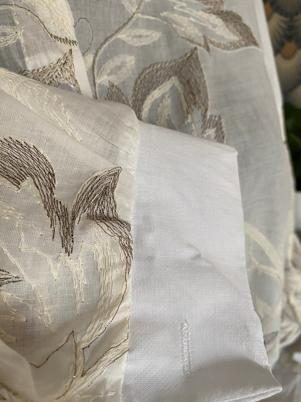 CHEMISE CORINNE BRODEE  ECRU ET TAUPE   TU 36/44