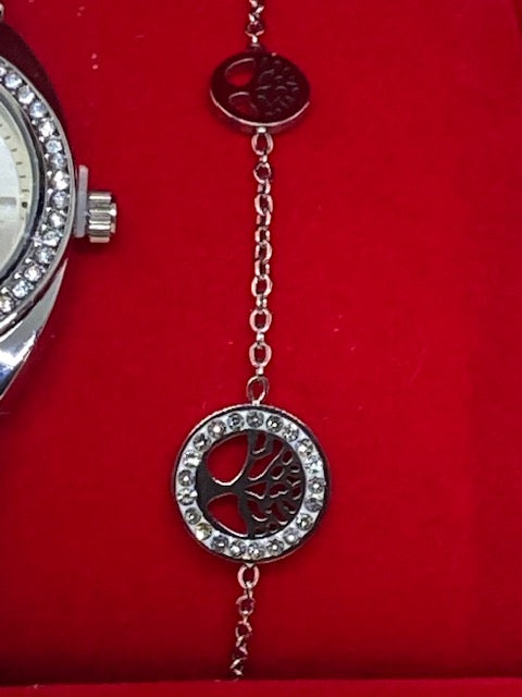 COFFRET  7     MONTRE PLUS  BRACELET EN  ACIER INOXYDABLE