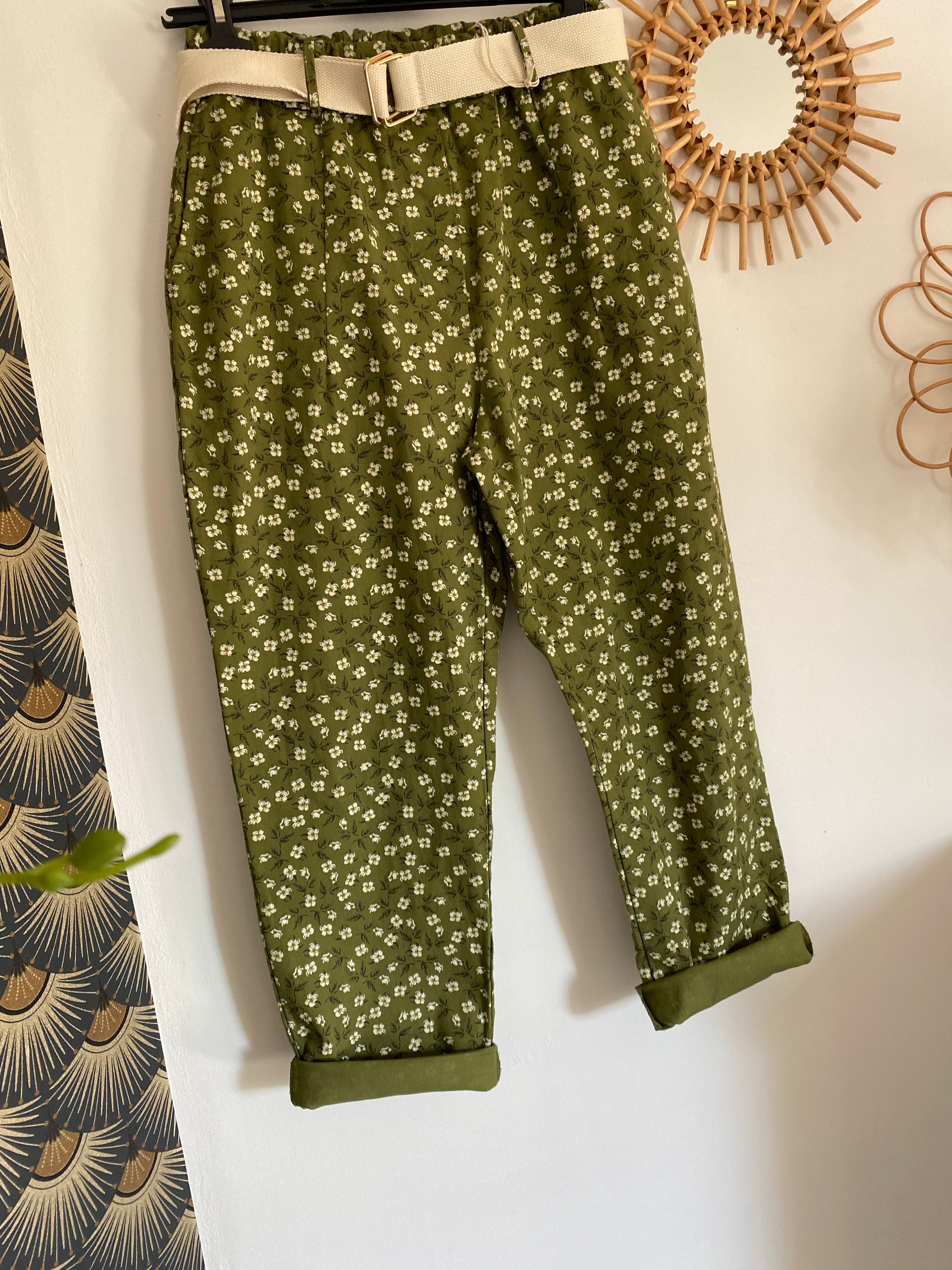 PANTALON FLEURS CORINNE KAKI   TU 40/ 44