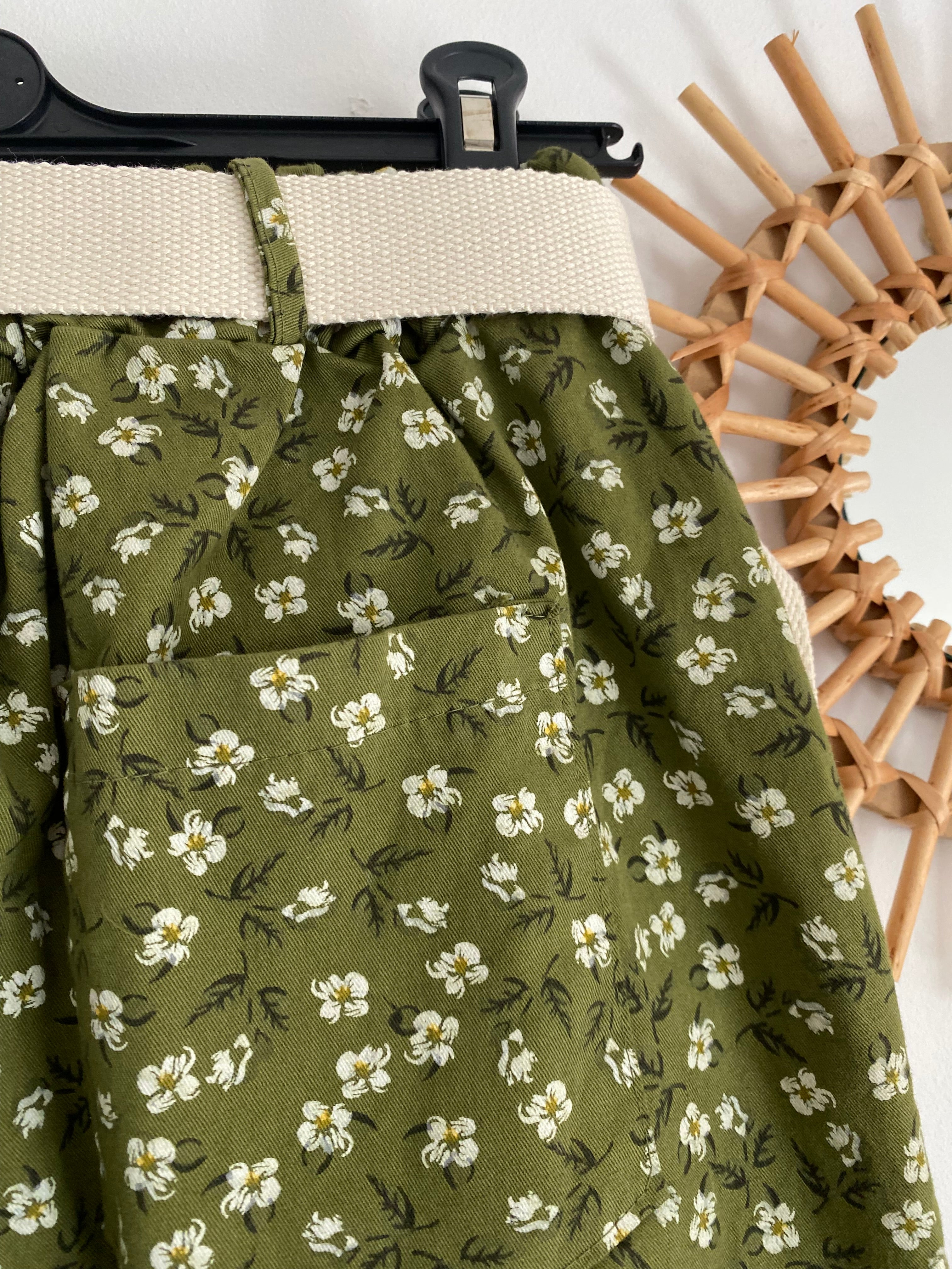 PANTALON FLEURS CORINNE KAKI   TU 40/ 44