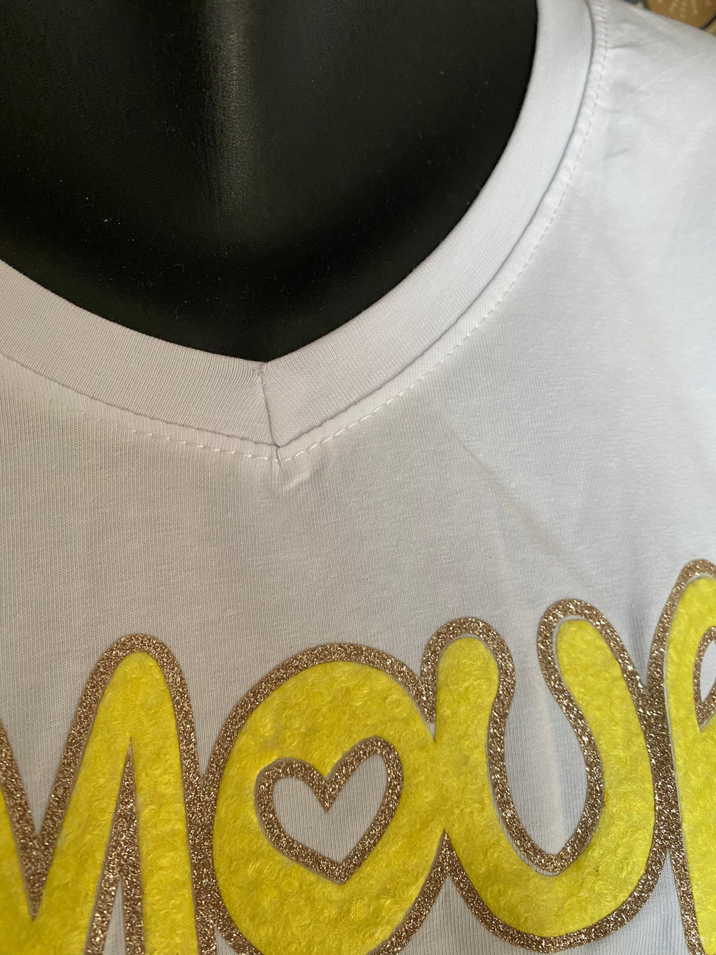 T SHIRT AMOUR JAUNE  TU 48/54