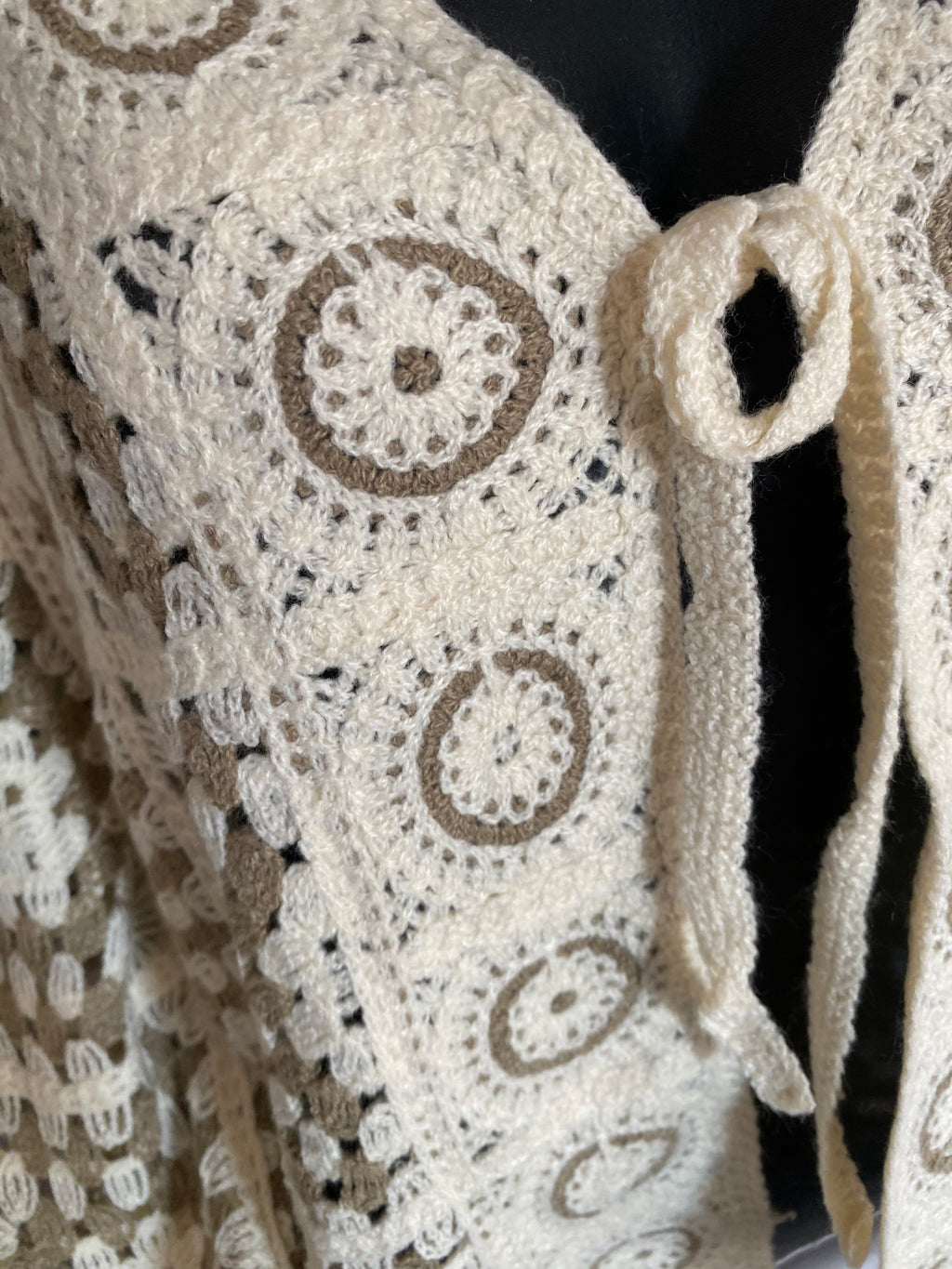 GILET CROCHET TAUPE  TU 36/ 44