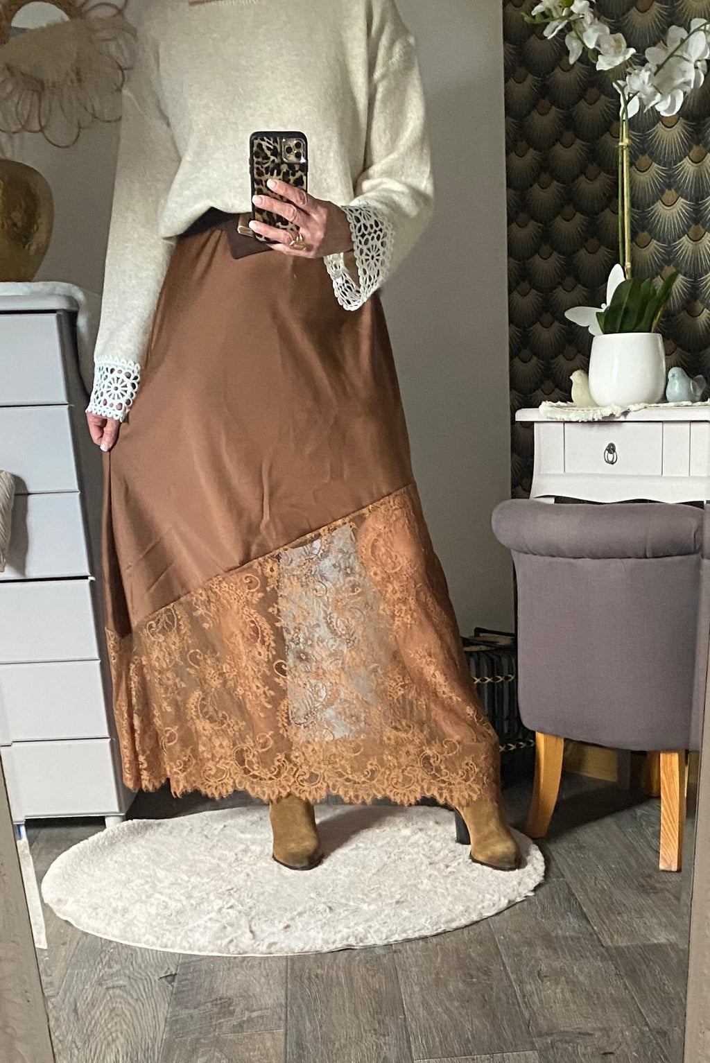 JUPE SATIN DENTELLE CAMEL    TU 38/44