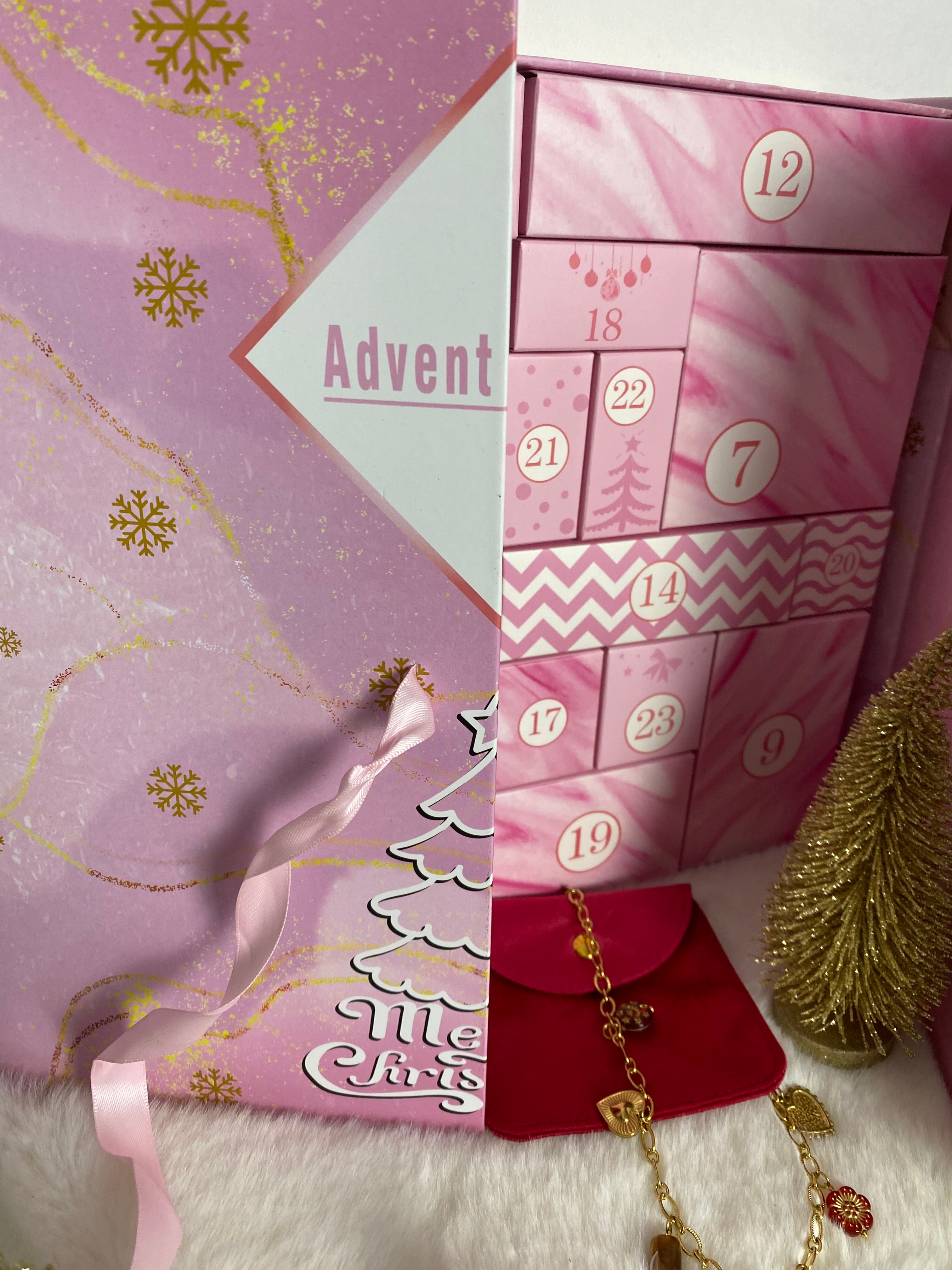 BIJOUX : CALENDRIER DE L'AVENT  24 CASES ( bagues , colliers , bracelets , BO, )