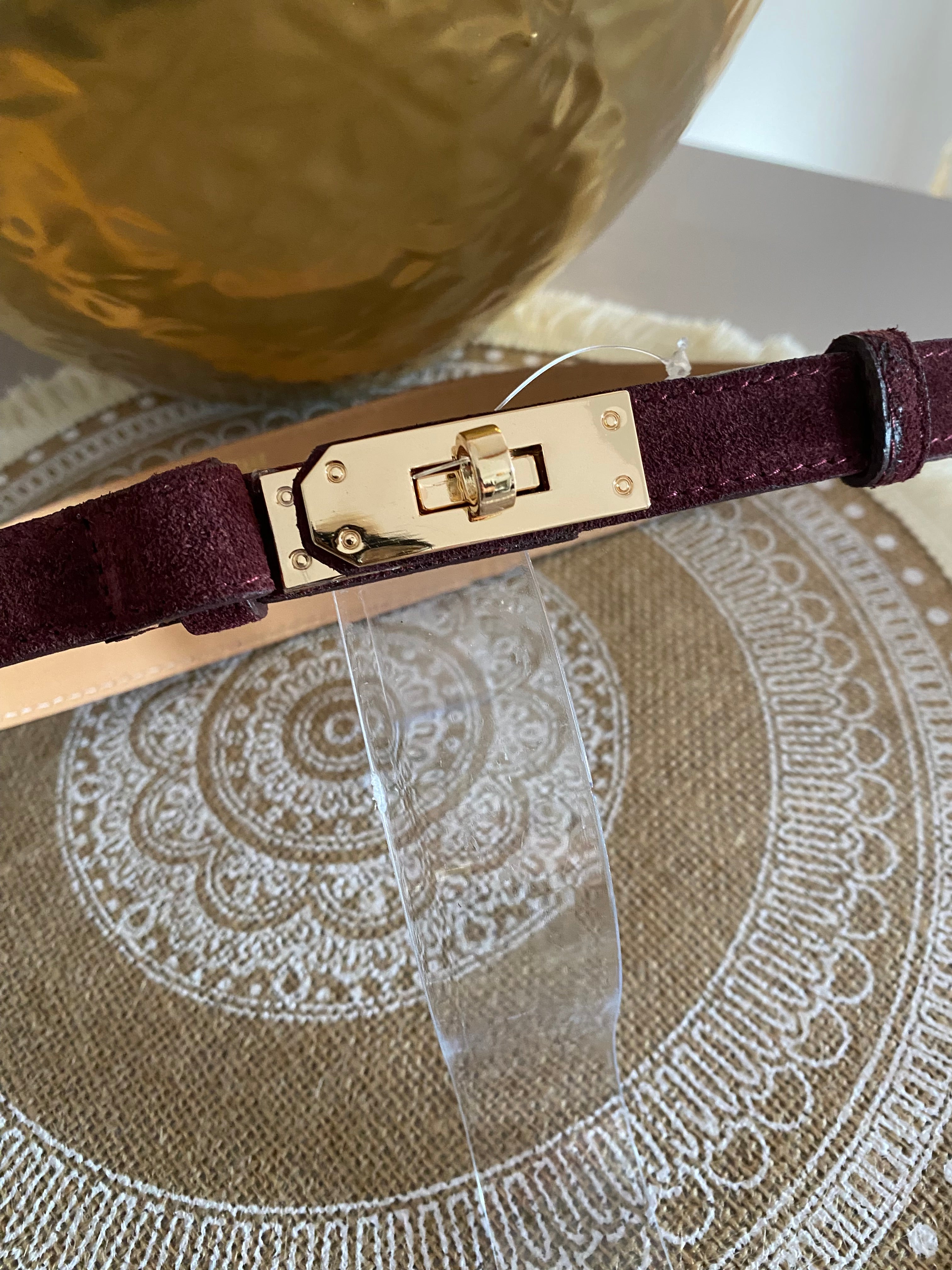 CEINTURE H  REGLABLE CROUTE DE CUIR  ( COCOLAT, NOIR,CAMEL, DORE , BORDEAUX,TAUPEE)