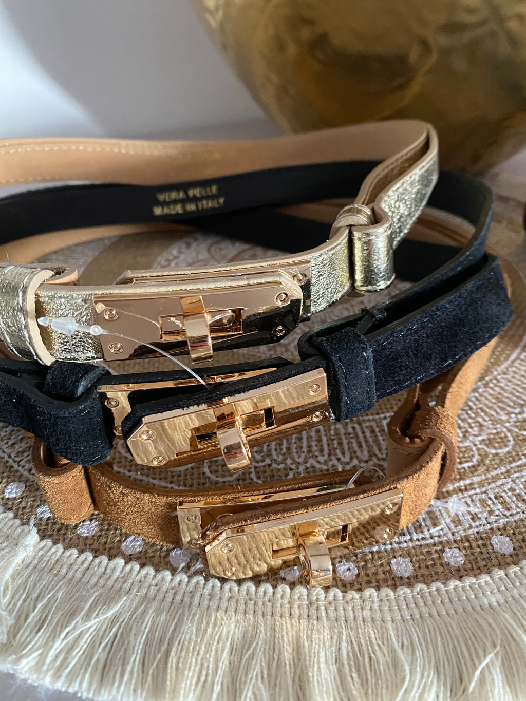 CEINTURE H  REGLABLE CROUTE DE CUIR  ( COCOLAT, NOIR,CAMEL, DORE , BORDEAUX,TAUPEE)