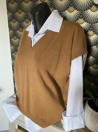 ENSEMBLE PULL SANS MANCHE ET CHEMISE   TU 36/44  CAMEL