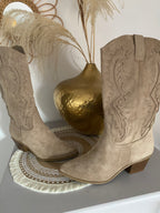 BOTTES SAVANHA   36/37/38/39/40/41  CATEGORIE CHAUSSURES