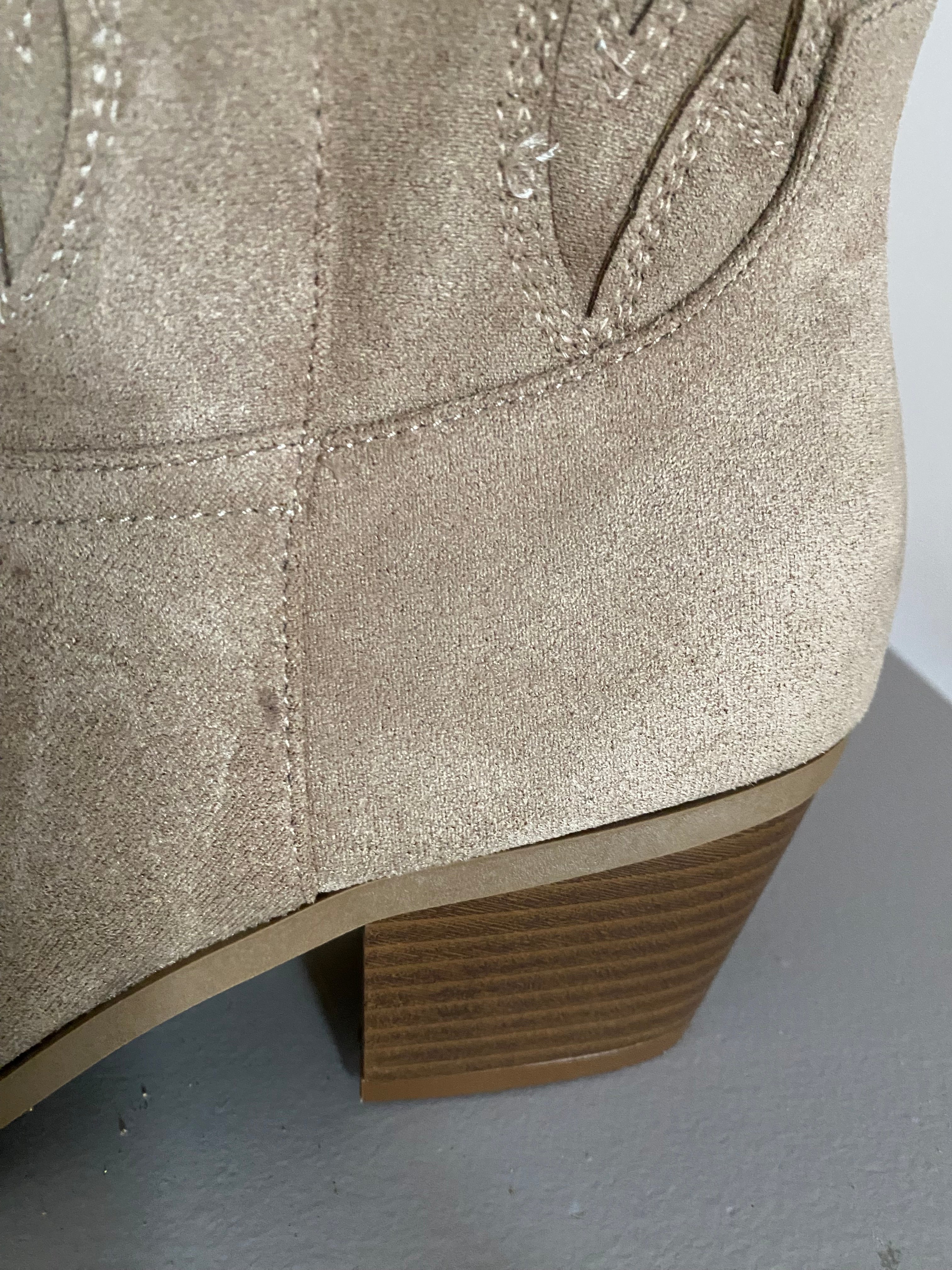 BOTTES SAVANHA   36/37/38/39/40/41  CATEGORIE CHAUSSURES