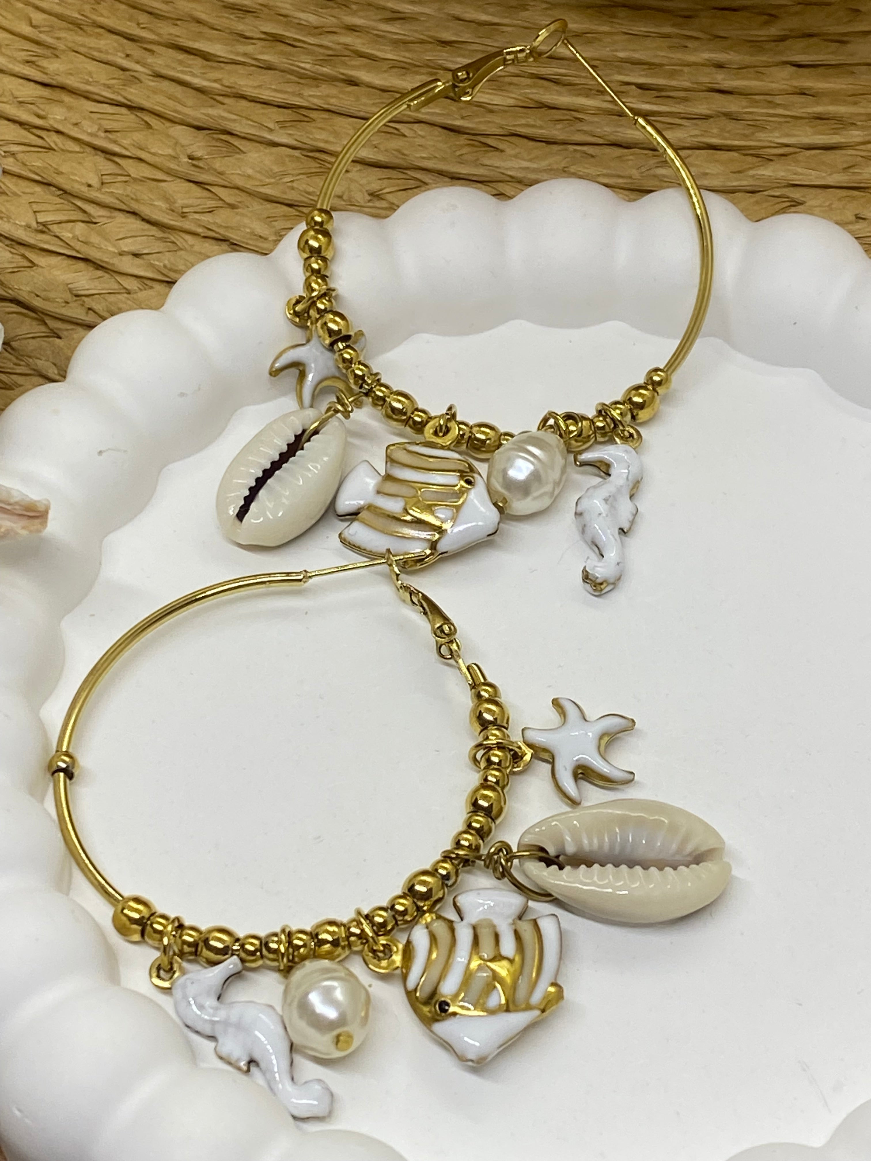 BOUCLES D' OREILLES  CREOLES COLLECTION OCEAN BLANCHES    ACIER INOXYDABLE