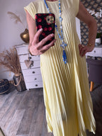 ROBE MAGIQUE  TU 36/46  JAUNE PALE
