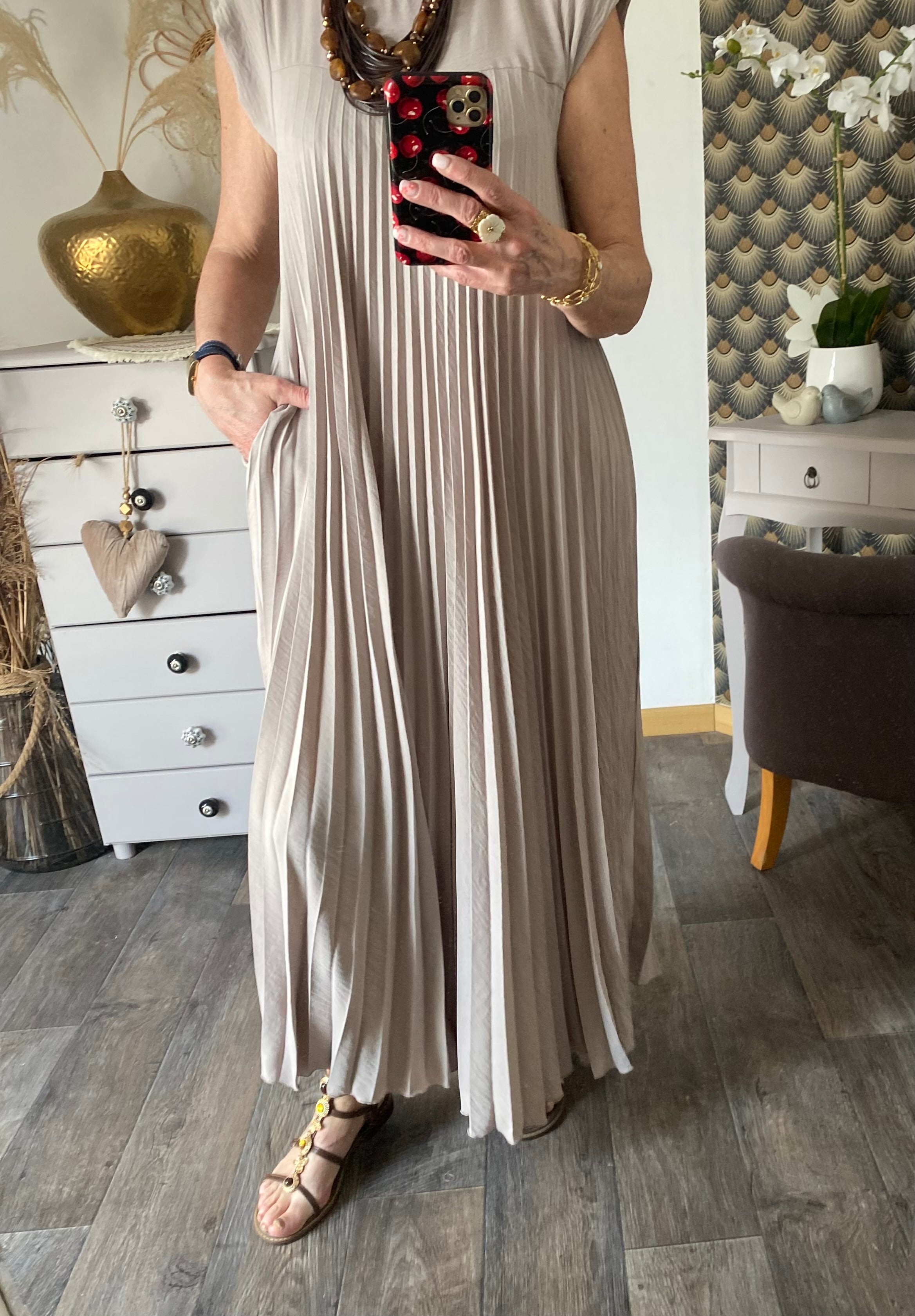 ROBE MAGIQUE  TU 36/46  BEIGE