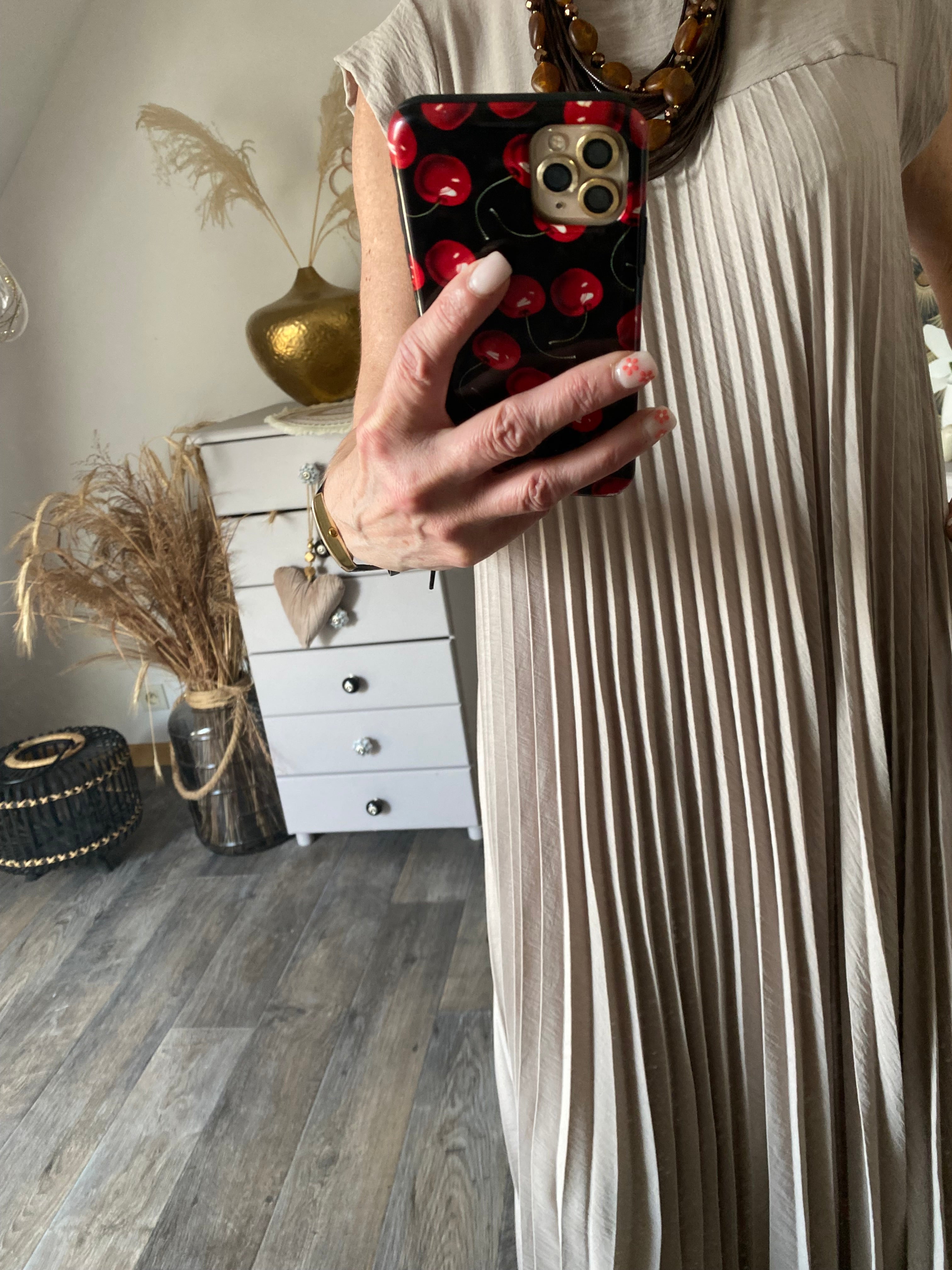 ROBE MAGIQUE  TU 36/46  BEIGE