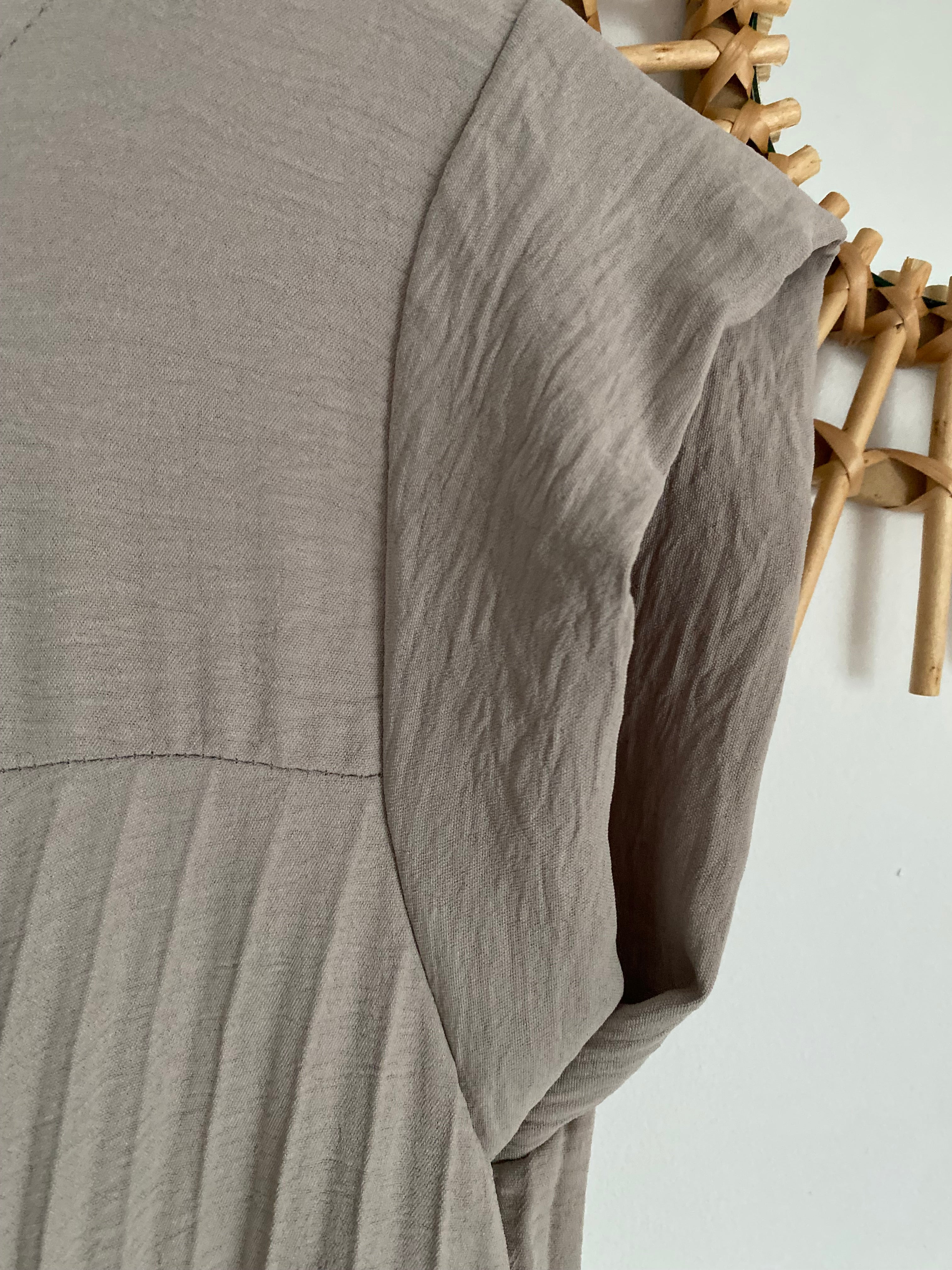 ROBE MAGIQUE  TU 36/46  BEIGE