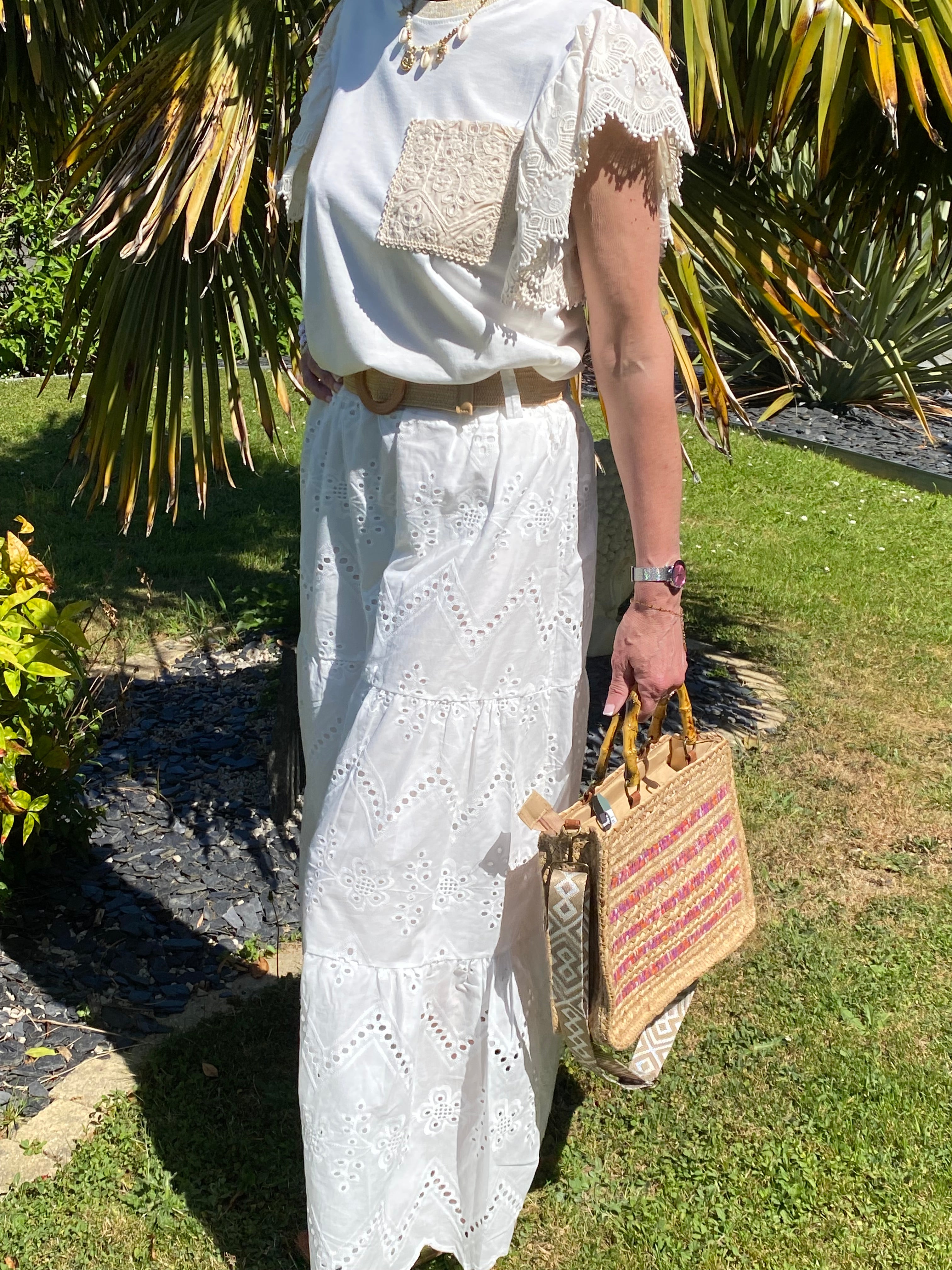 JUPE BOHEME  38/46  BRODERIE ANGLAISE