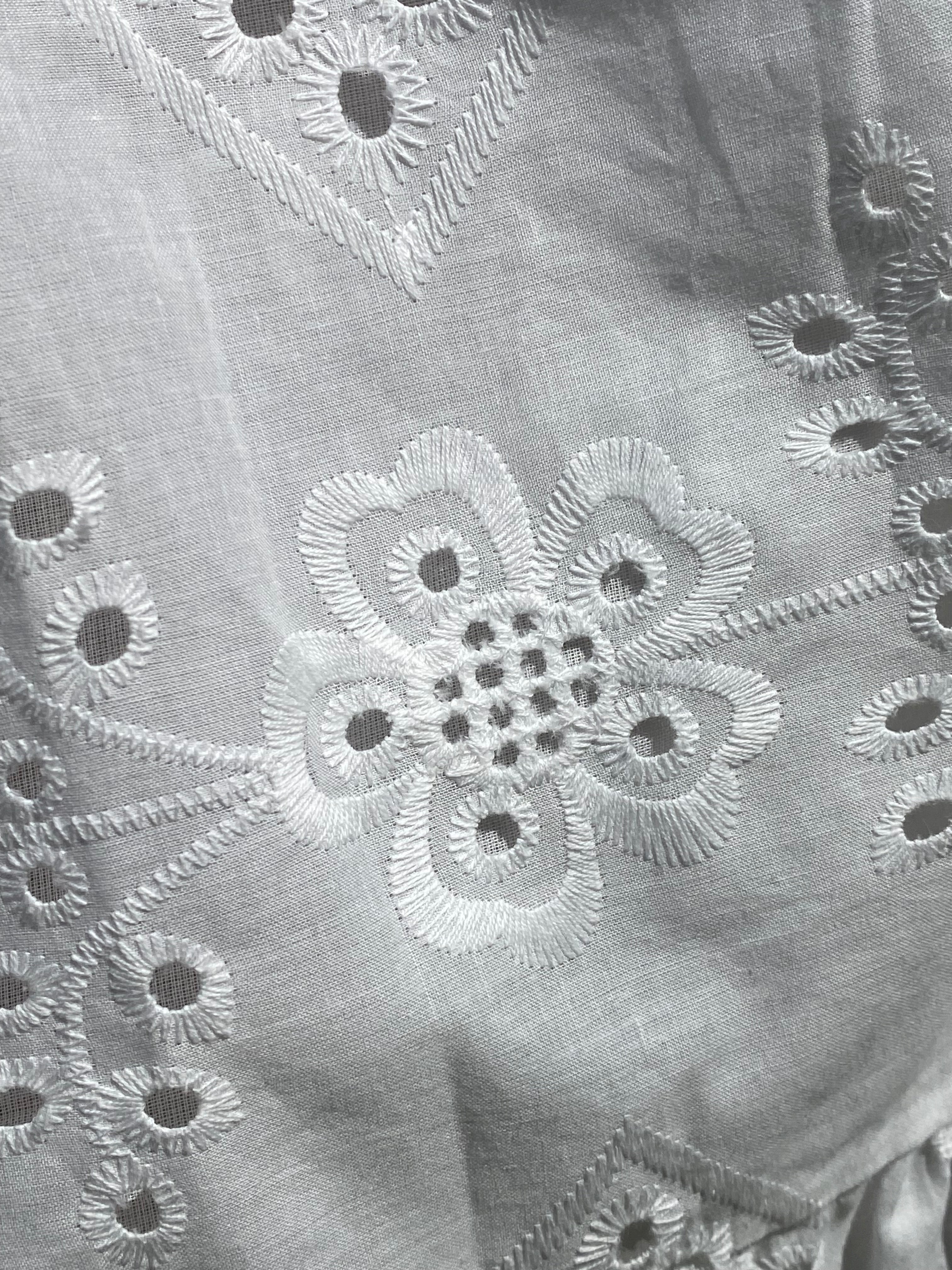 JUPE BOHEME  38/46  BRODERIE ANGLAISE