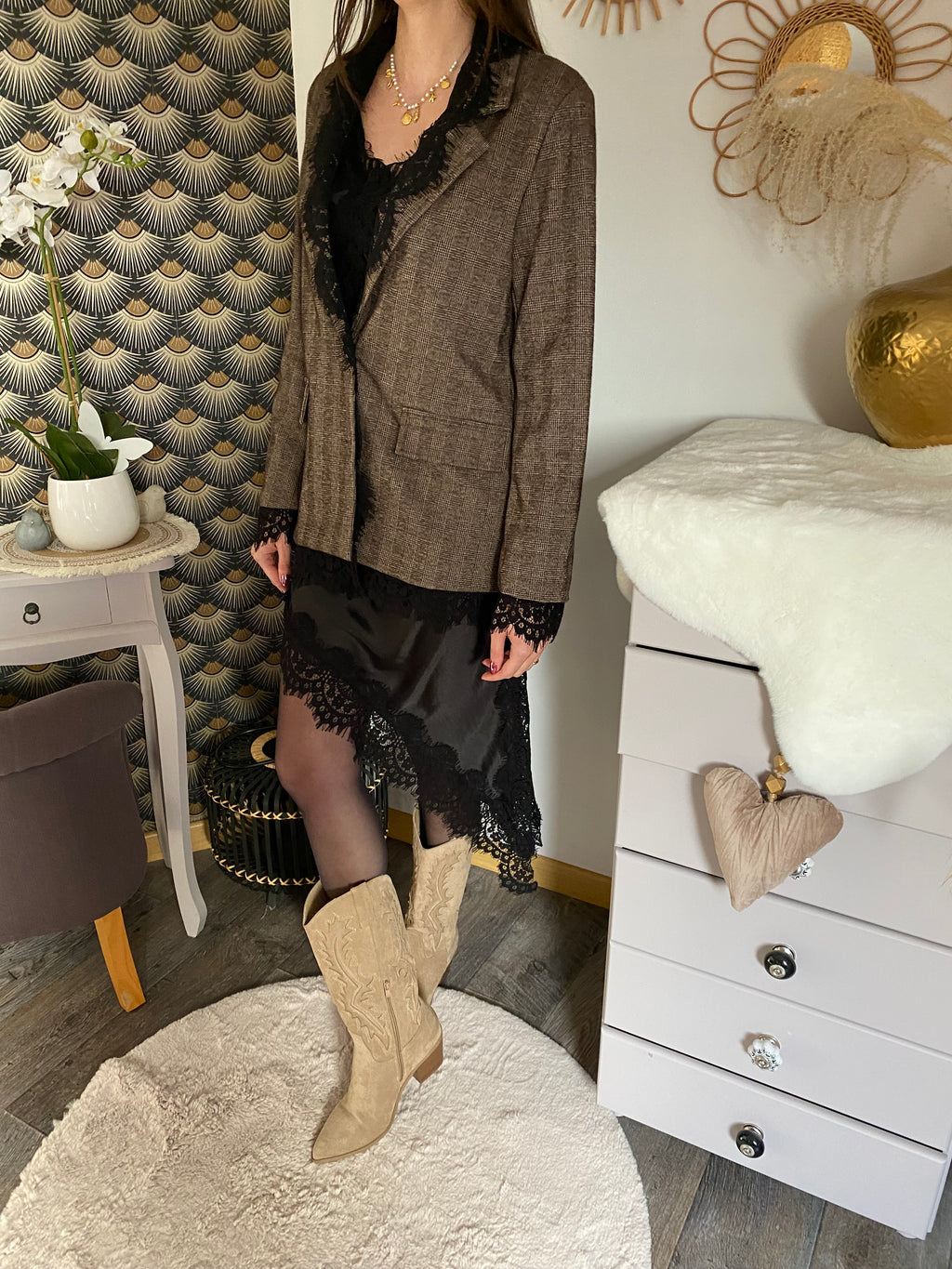 ROBE SATIN DENTELLE NOIRE TU 34/40