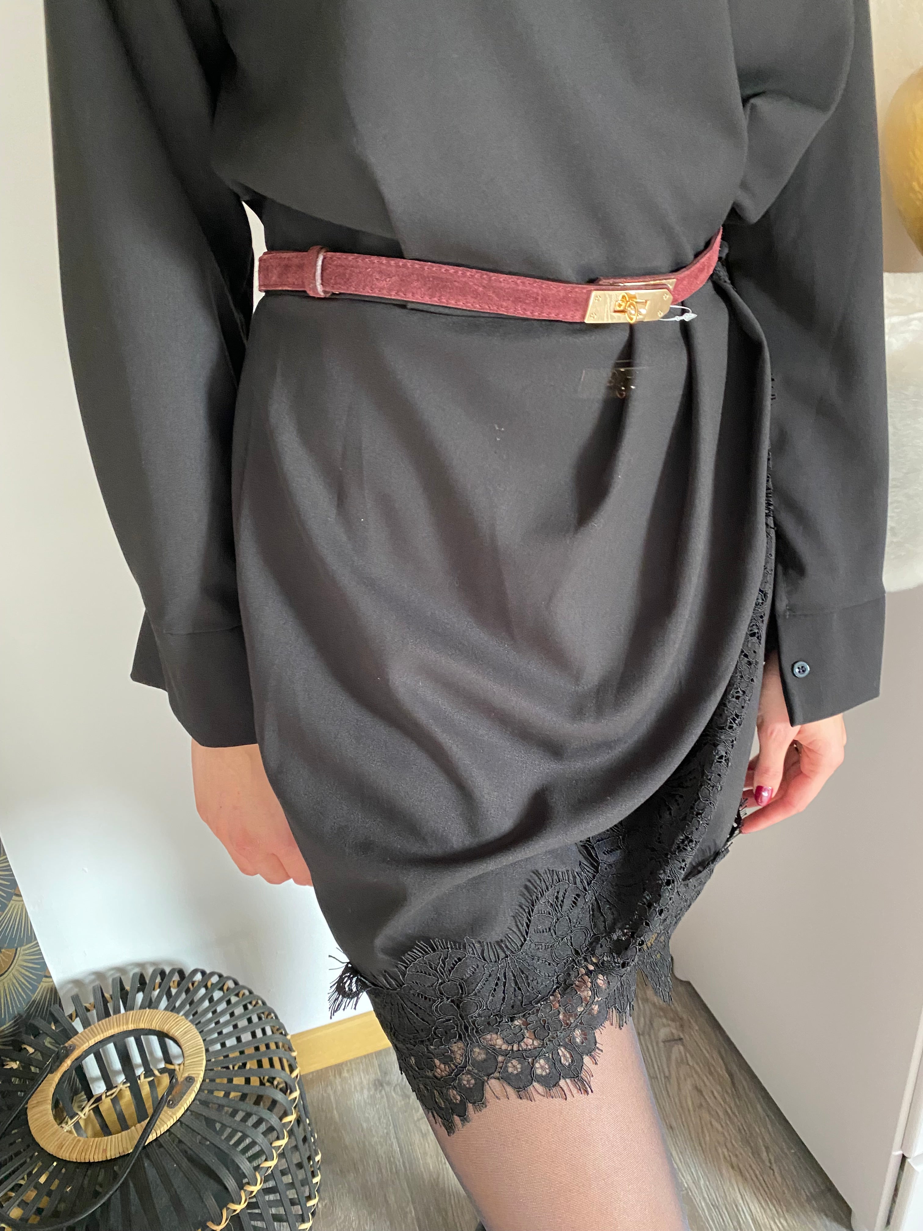 ROBE DENTELLE NOIRE  TU36/42