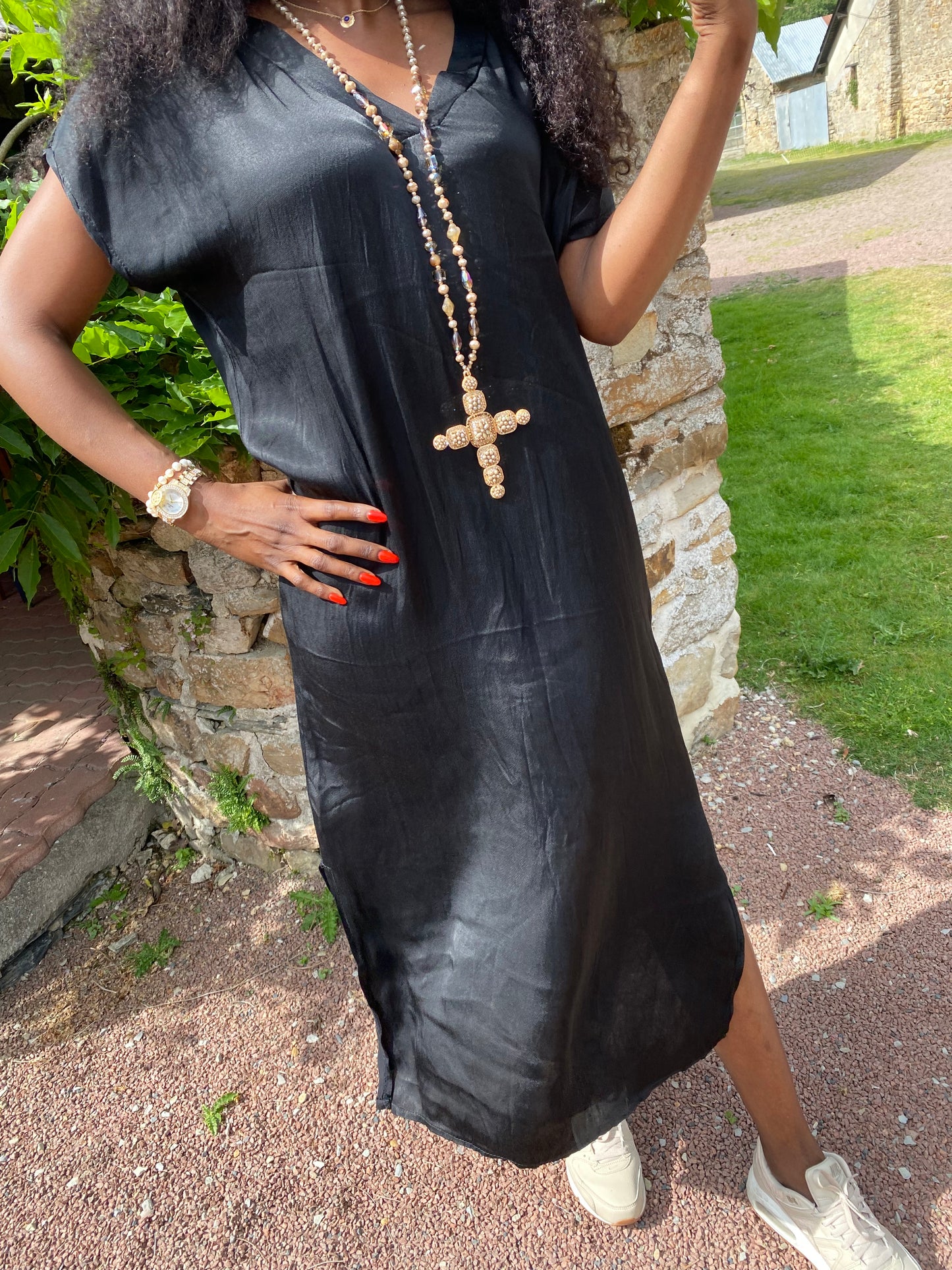 ROBE SOIE  NOIRE 40/44 petit 46
