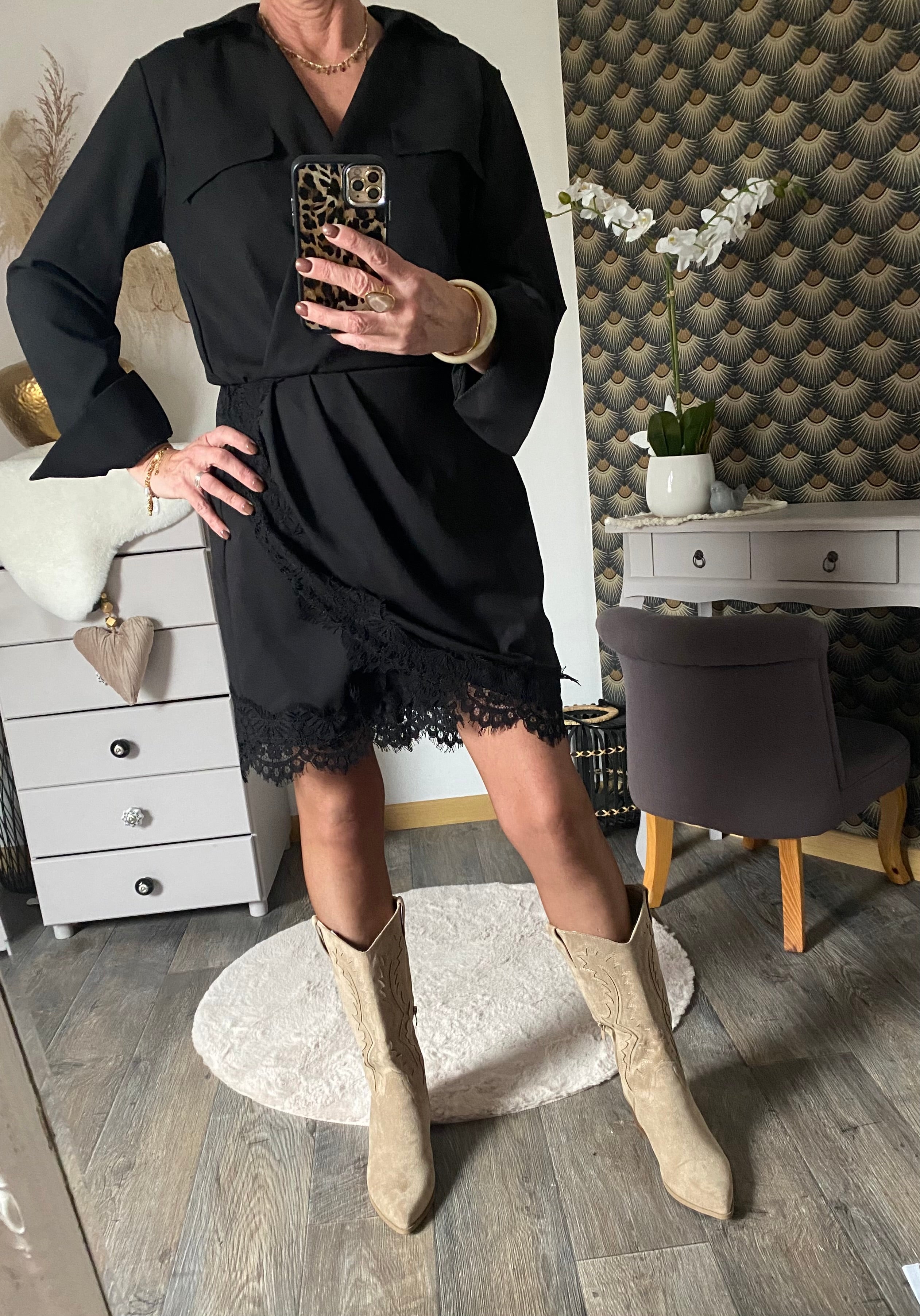 ROBE DENTELLE NOIRE  TU36/42