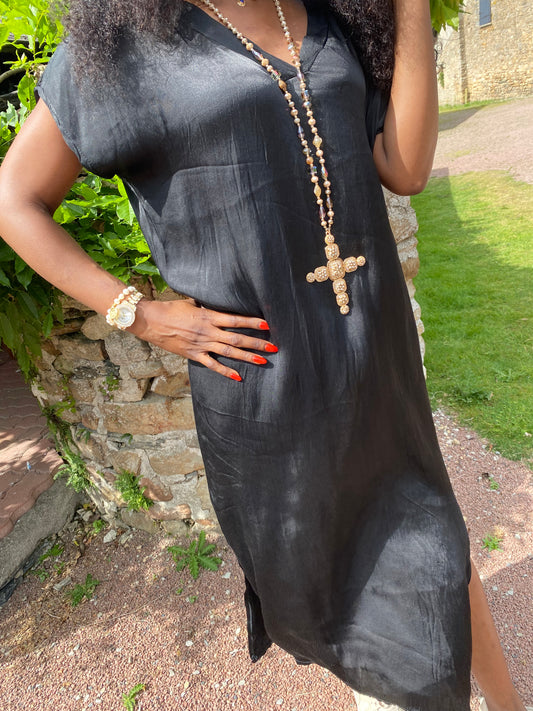ROBE SOIE  NOIRE 40/44 petit 46