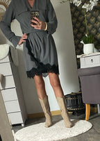 ROBE DENTELLE GRISE TU36/42
