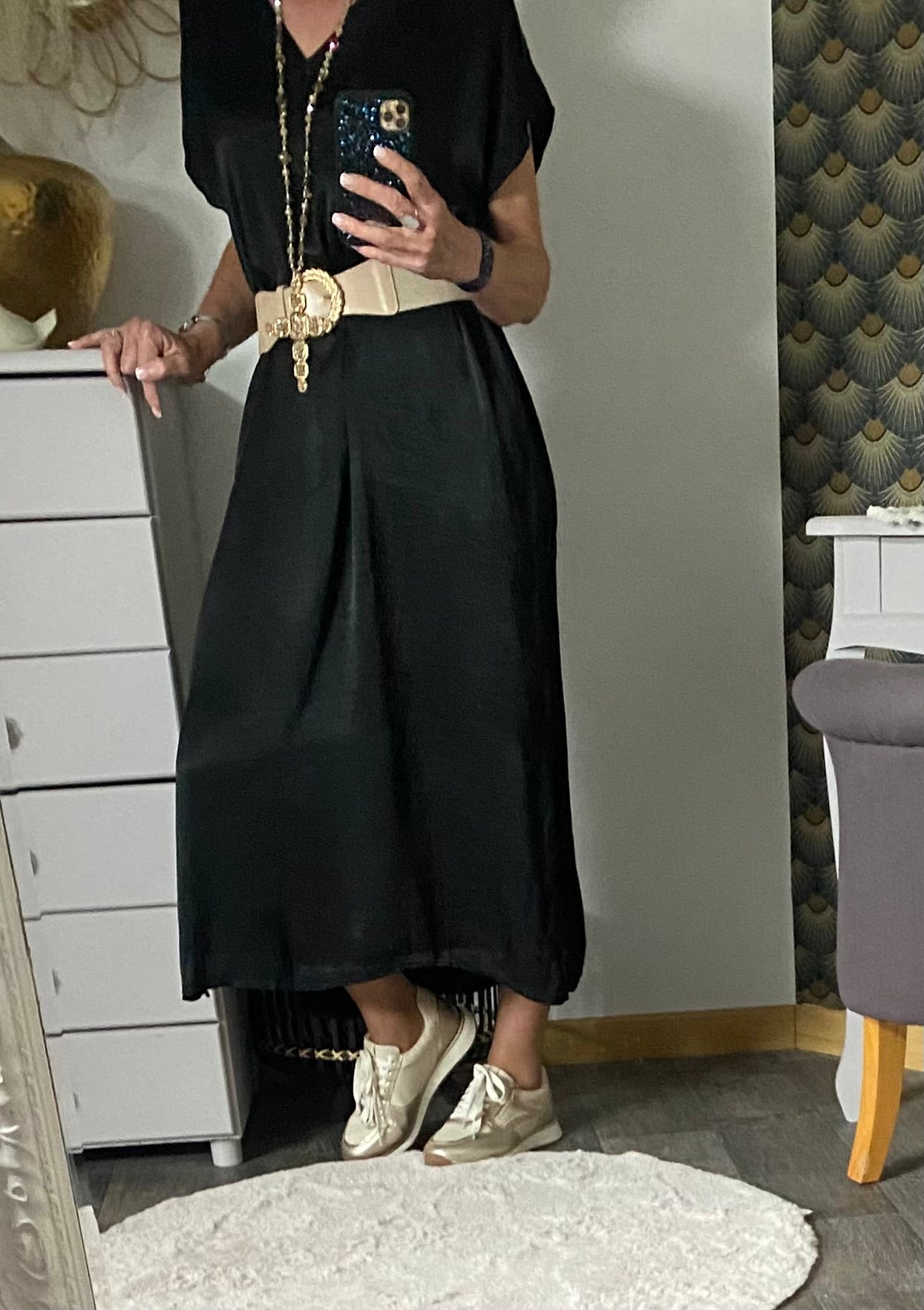 ROBE SOIE  NOIRE 40/44 petit 46