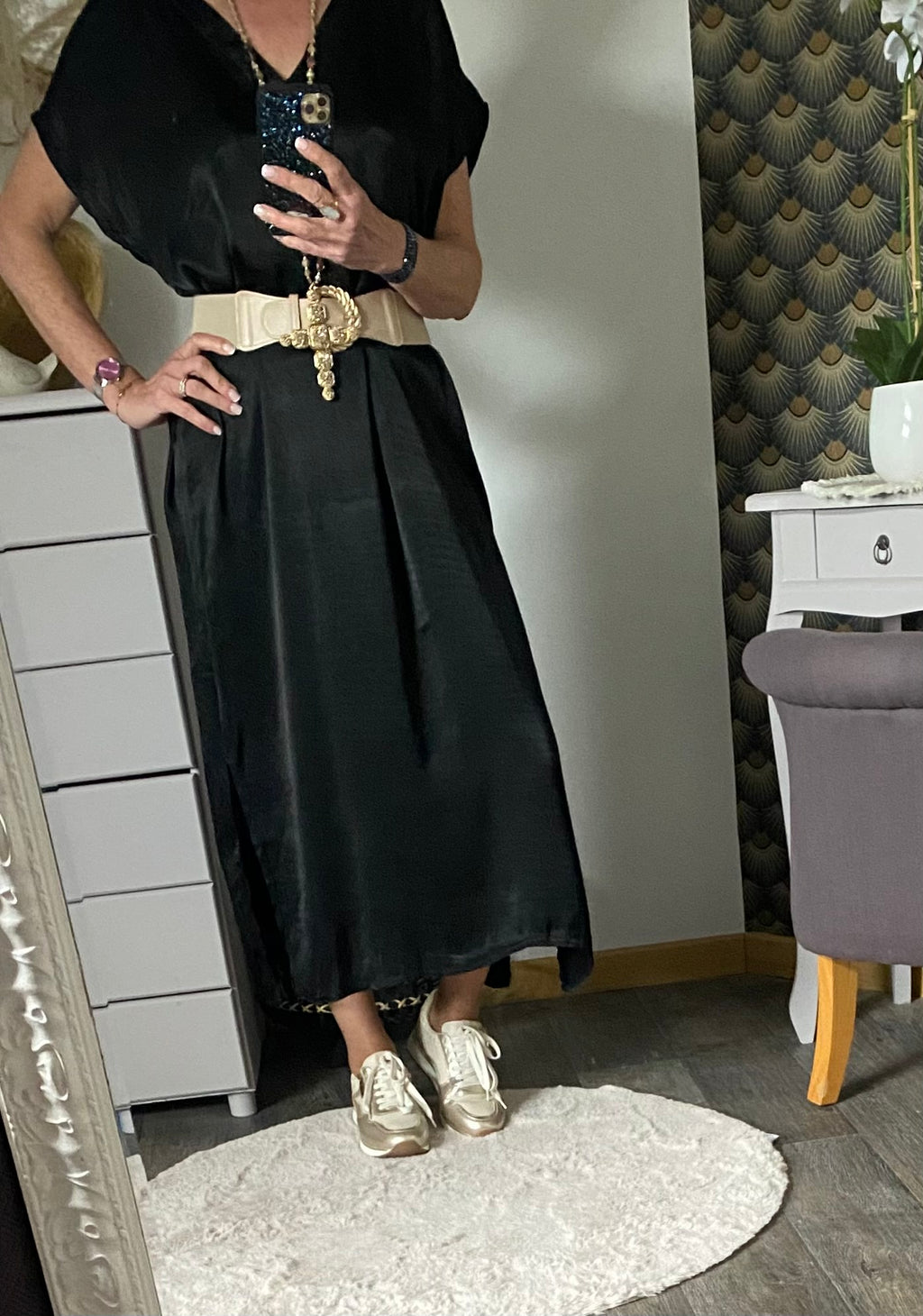 ROBE SOIE  NOIRE 40/44 petit 46