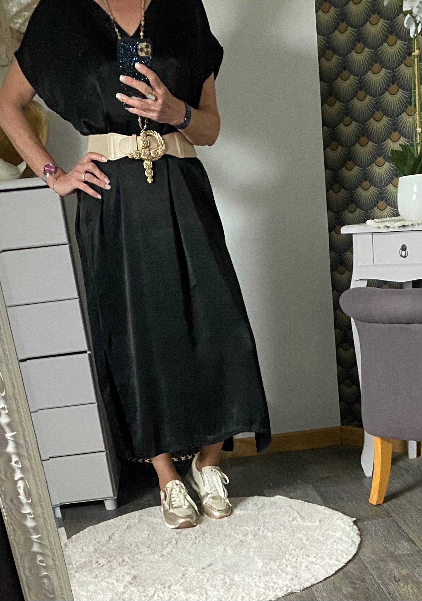 ROBE SOIE  NOIRE 40/44 petit 46